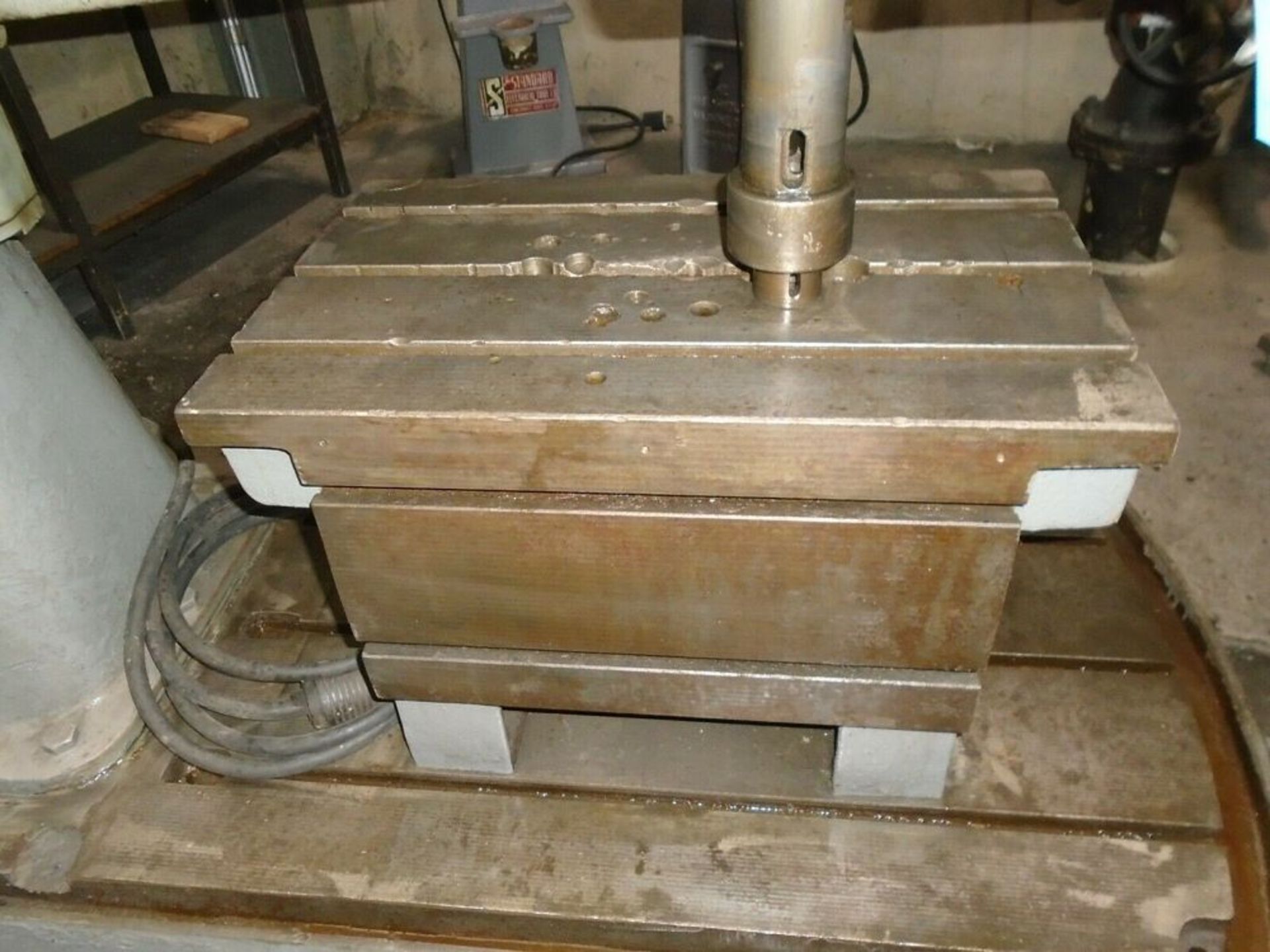 Willis – Bergo / Bergonzi FS1000 Radial Drill With Box Table4’ Arm8” Dia. ColumCoolantPower - Image 5 of 5