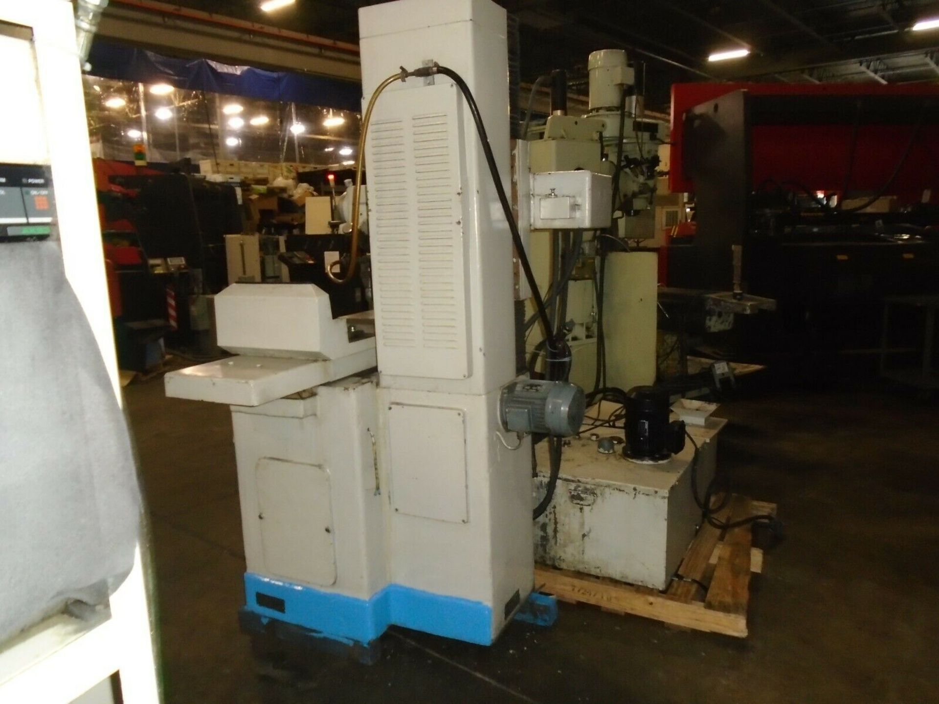 Summit – Mile 8” x 16” Hydraulic Surface Grinder Automatic with video Coolant With Settlement Tank - Image 3 of 12