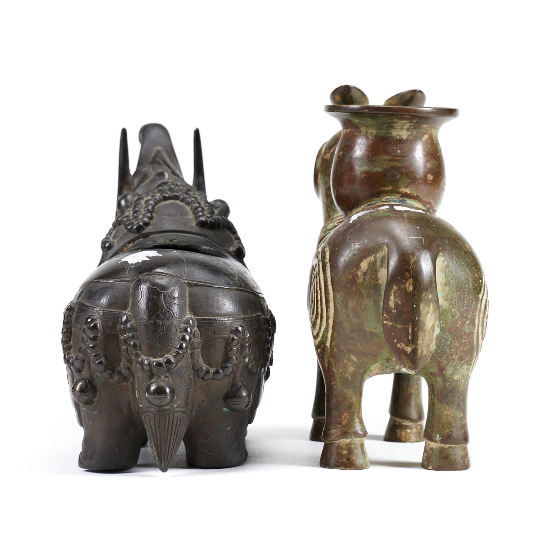 Grp: 2 Archaic Style Chinese Bronze Animals - Bild 5 aus 7