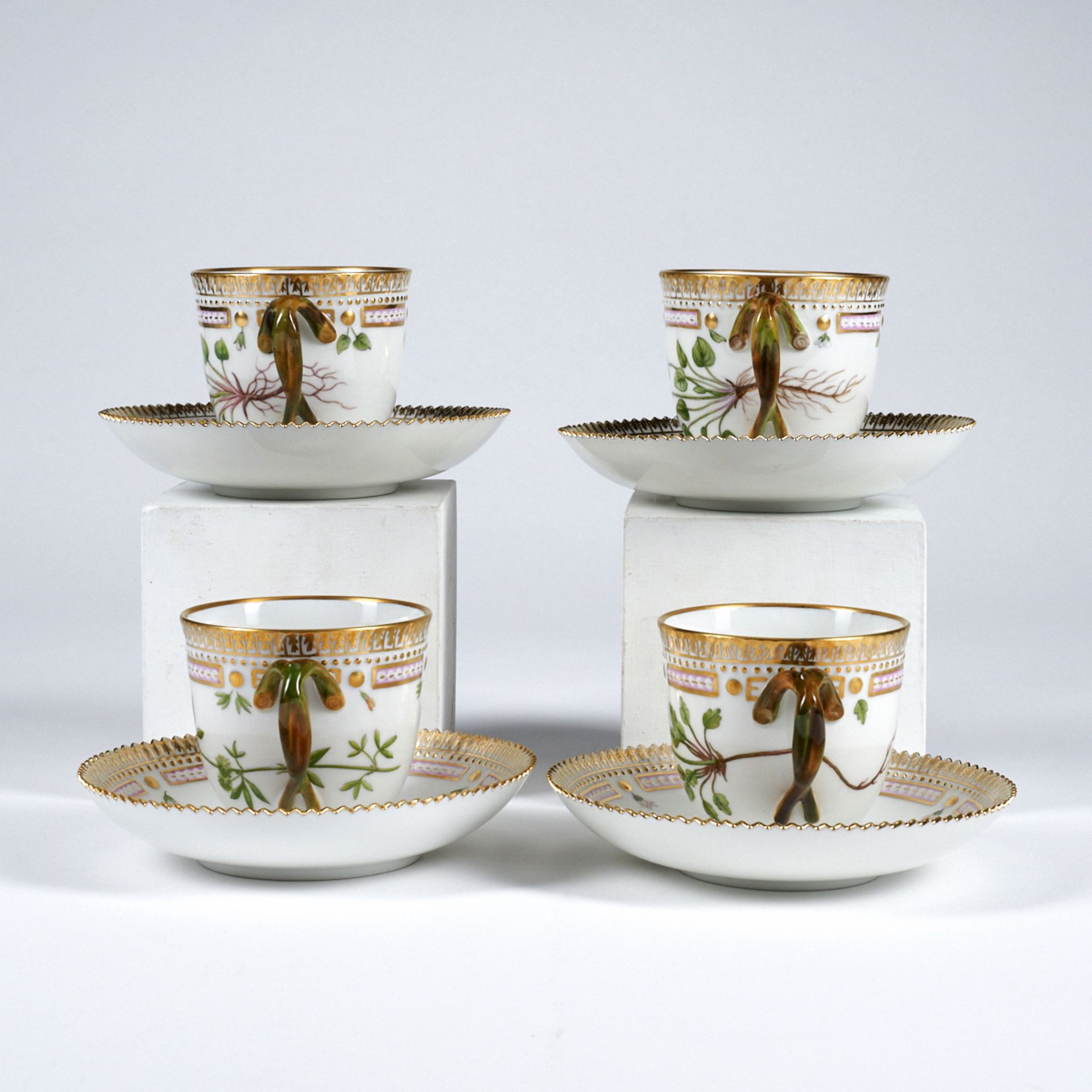 Set of 4 Flora Danica Saucers & Teacups - Bild 4 aus 11