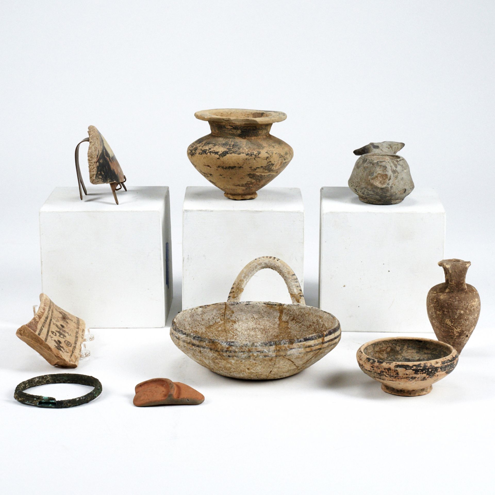 Grp: 9 Roman Pottery Fragments & Vessels - Bild 2 aus 6