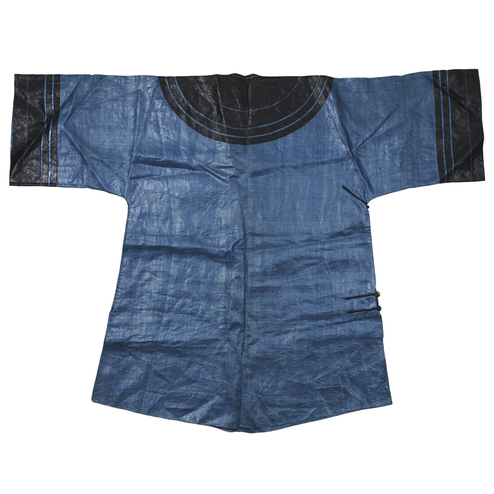 19th C. Chinese Blue Silk Robe w/ Black Collar - Bild 2 aus 5