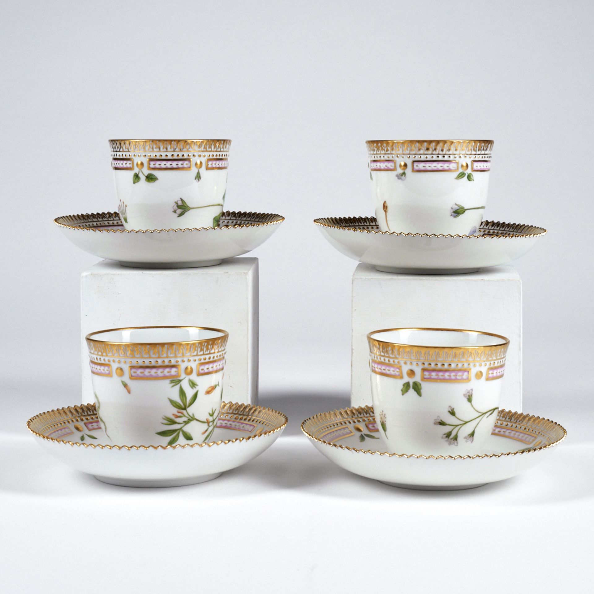 Set of 4 Flora Danica Saucers & Teacups - Bild 2 aus 11