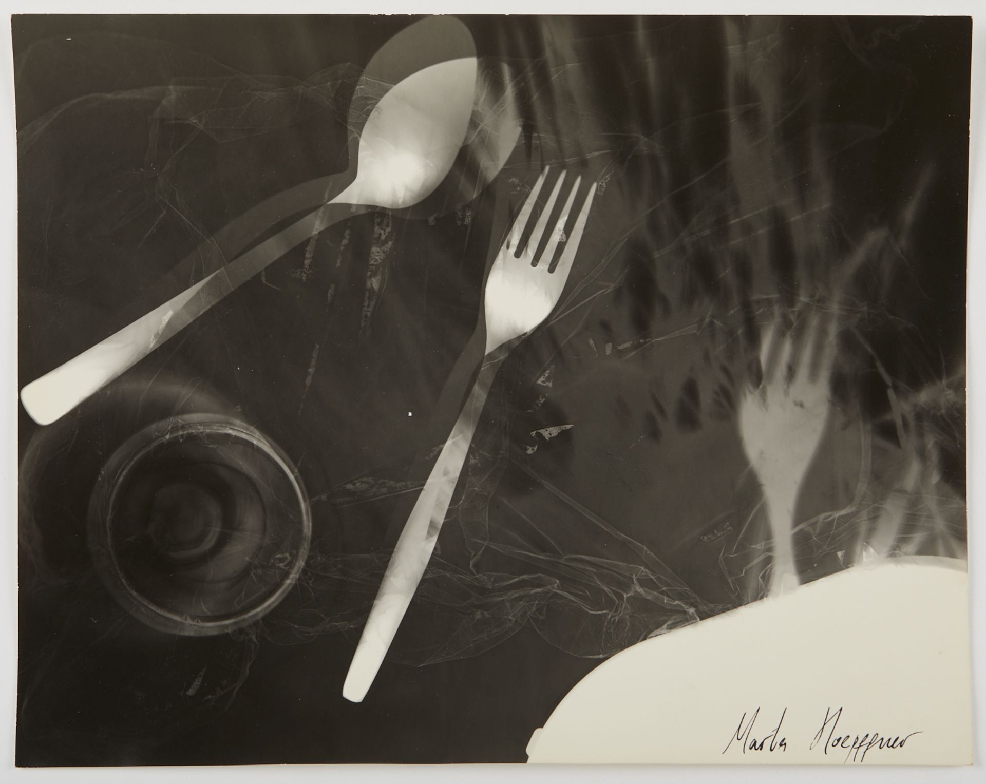 Martha Hoepffner "Licht und Schatten (Spoons and Forks)" Photograph - Bild 2 aus 5