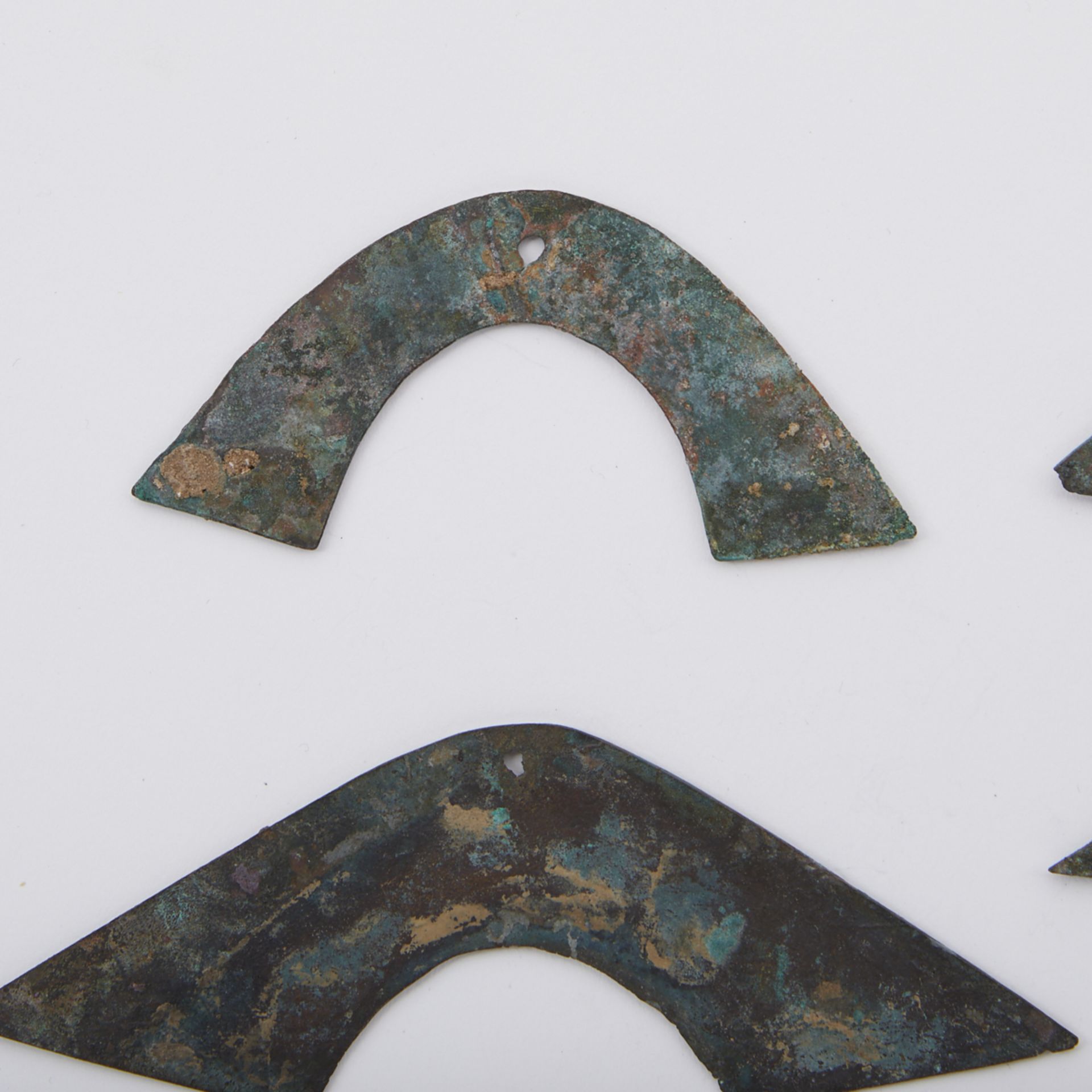 Grp: 10 Early Chinese Zhou Huang Bronze Bridge Money - Image 5 of 7