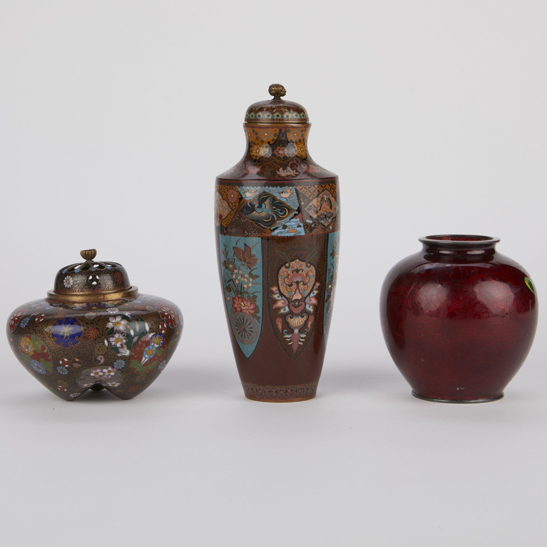 Grp: 5 Japanese Meiji Cloisonne Vessels - Image 5 of 11