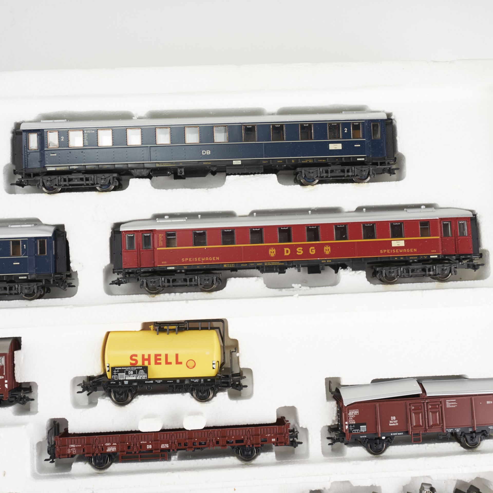 Marklin 29845 HO Scale Premium Digital Train Set - Image 6 of 9