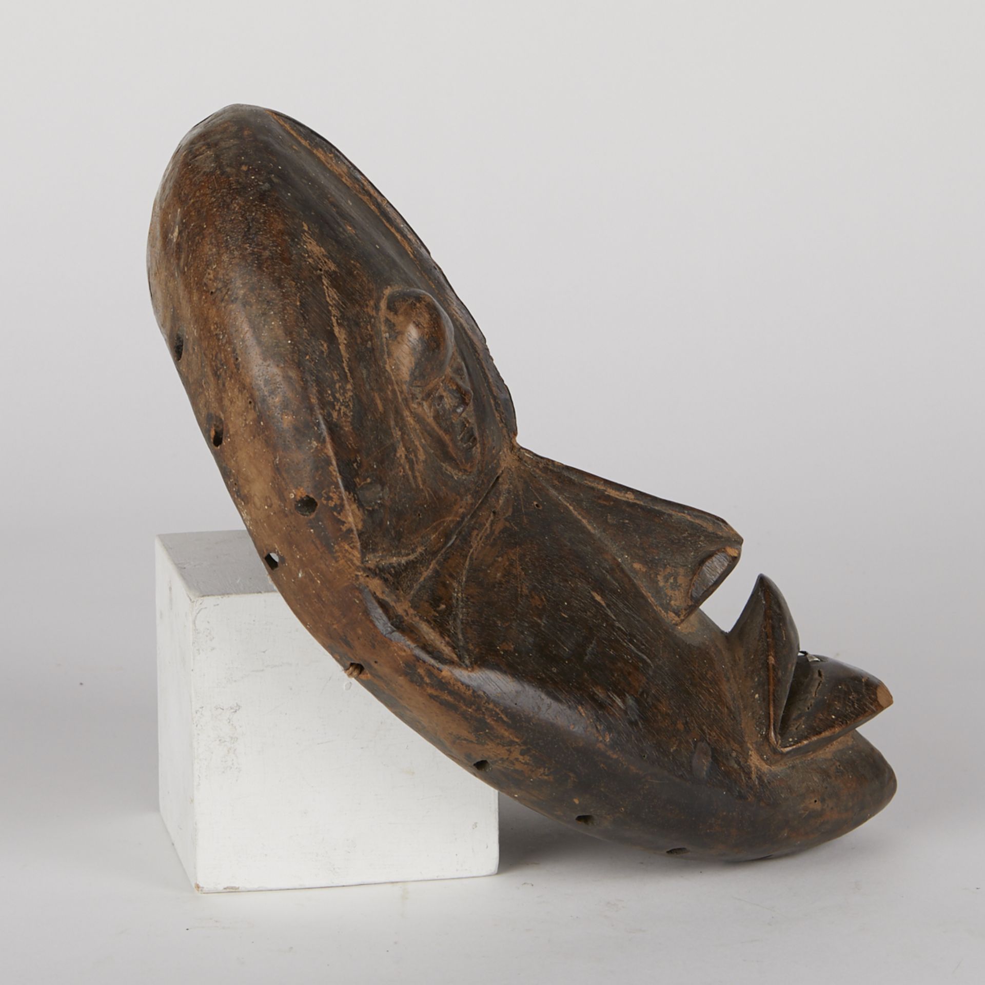 Grp: 5 20th c. African Carved Masks - Image 17 of 33