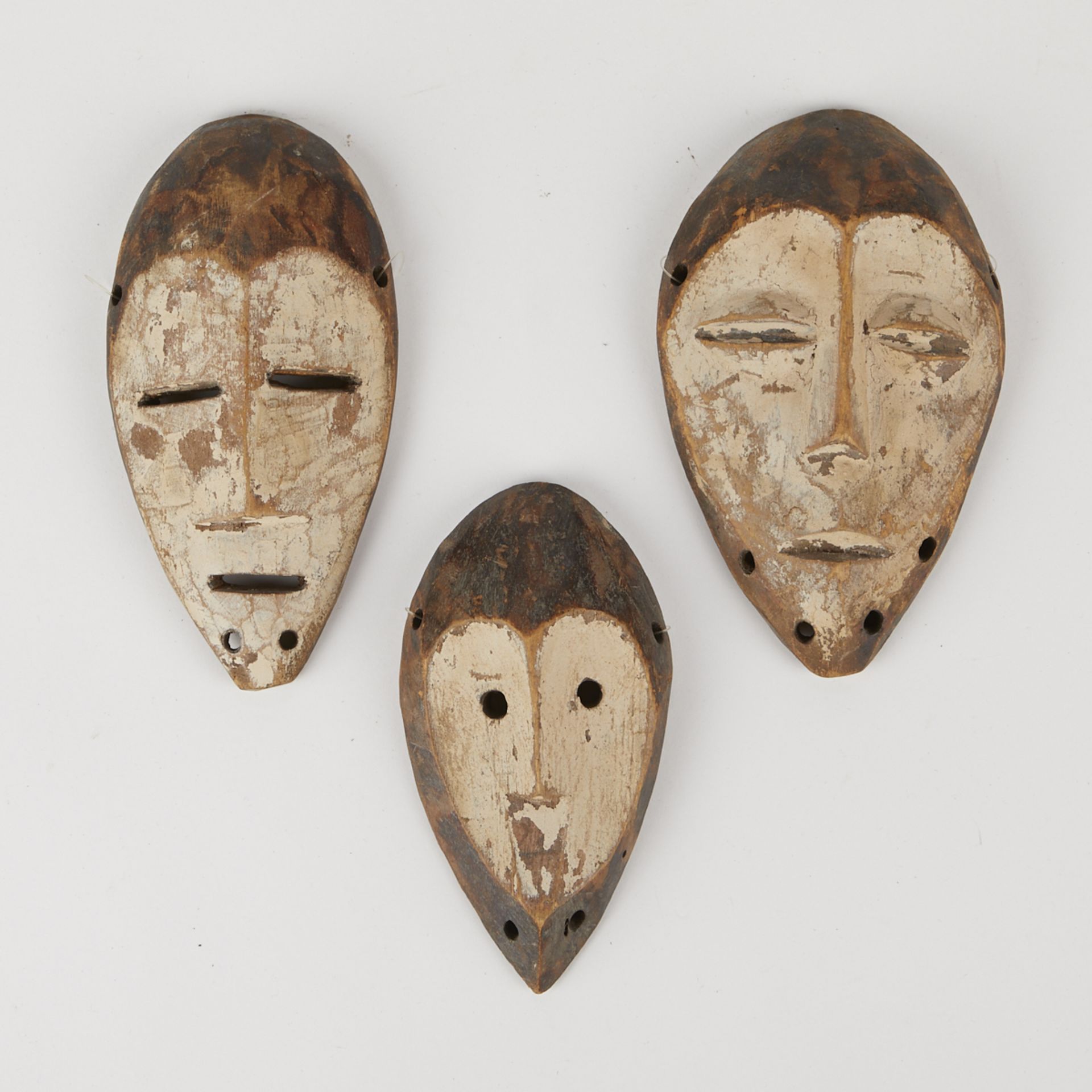 Grp: 20th c. African Carved Objects - Image 34 of 35