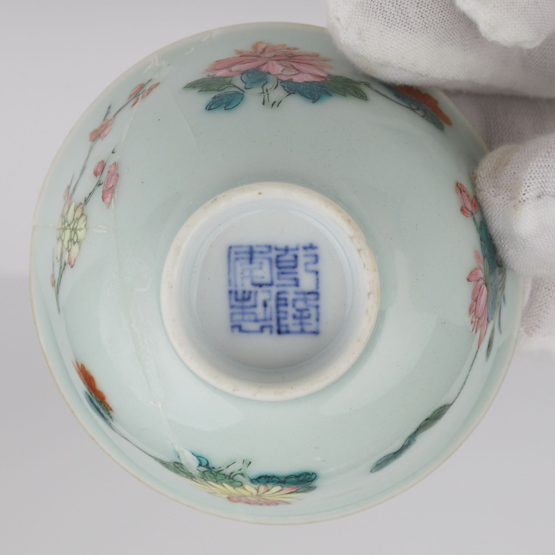 Chinese 19th c. Famille Rose Porcelain Wine Cup - Bild 8 aus 8