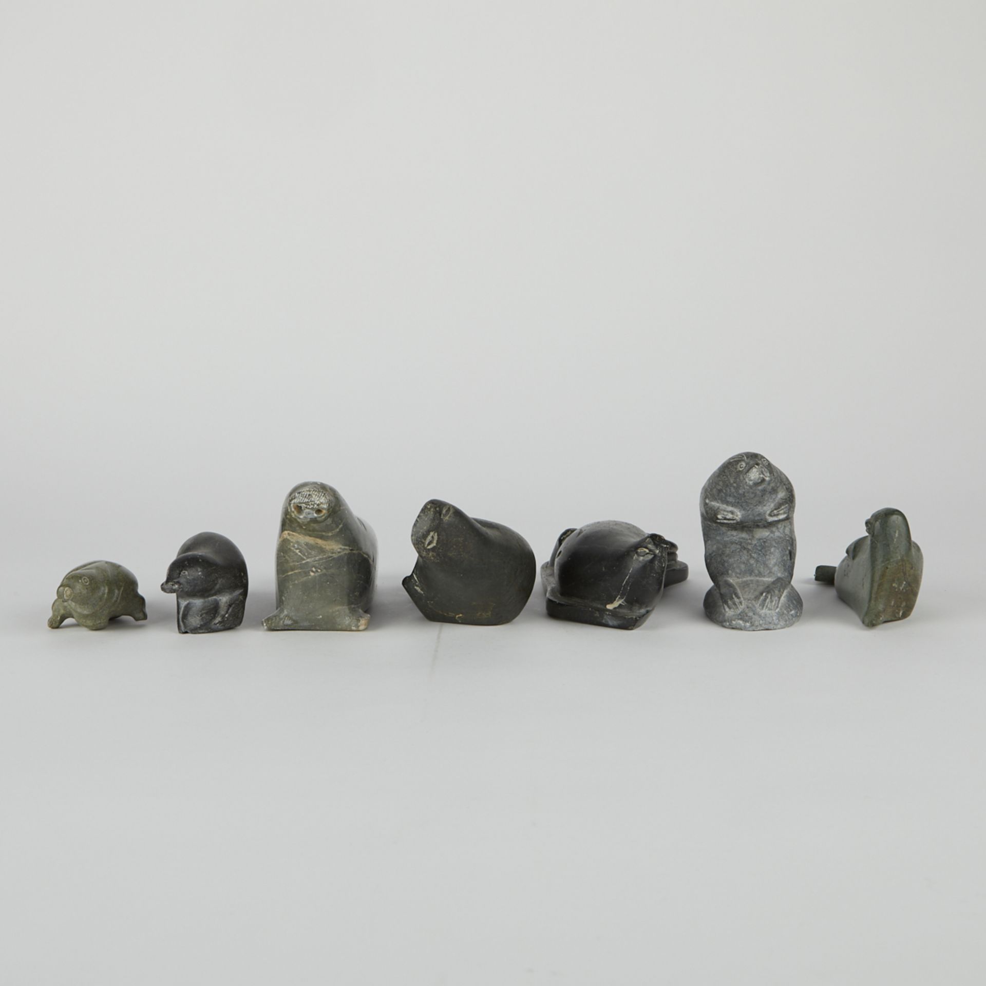 Grp: 7 Small Stone Seals - Image 3 of 6