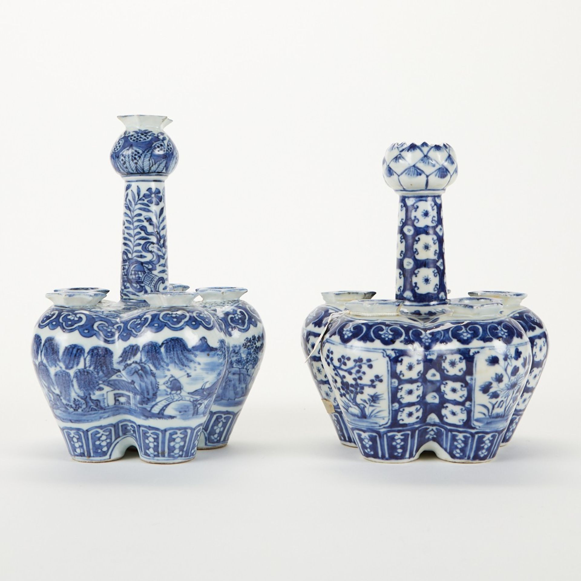 Pair of Chinese Export Blue and White Tulipiers - Image 4 of 11