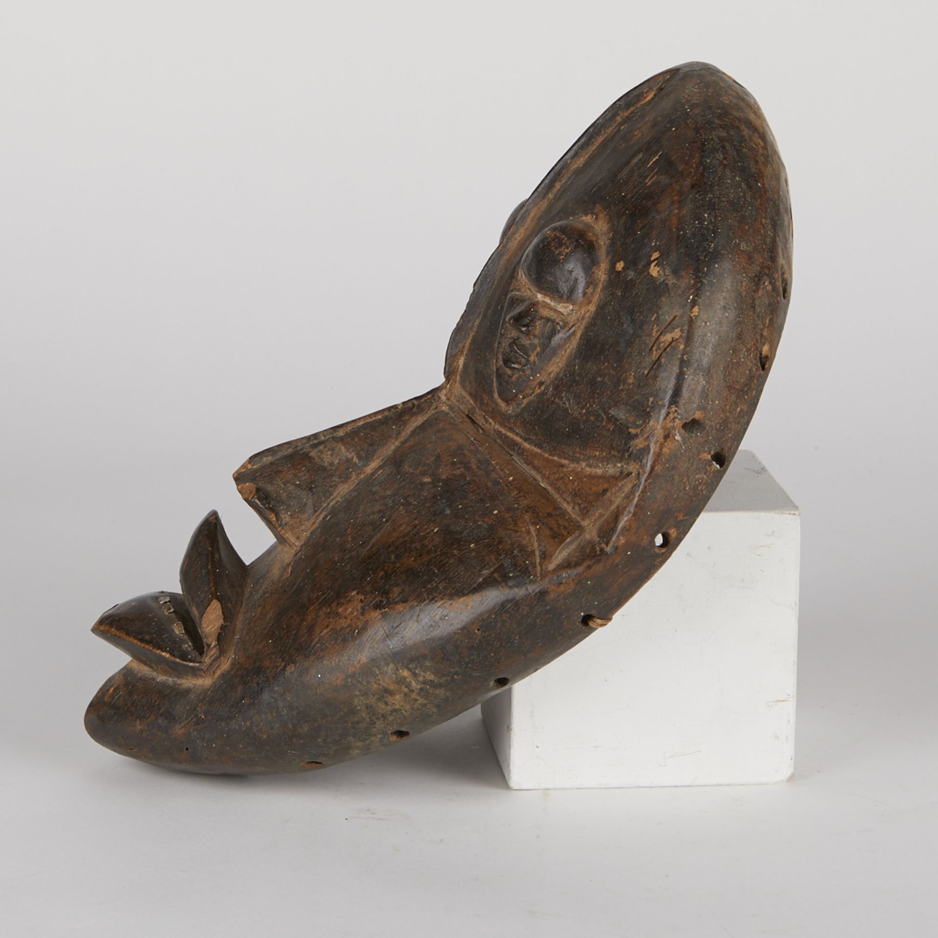 Grp: 5 20th c. African Carved Masks - Image 18 of 33