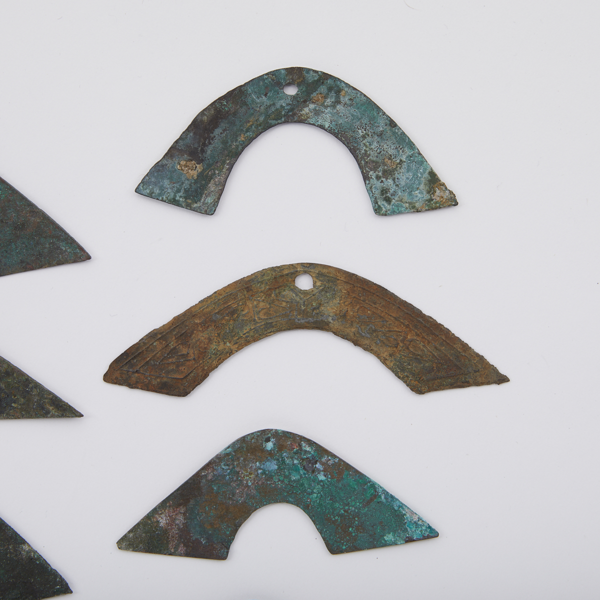 Grp: 10 Early Chinese Zhou Huang Bronze Bridge Money - Image 2 of 7