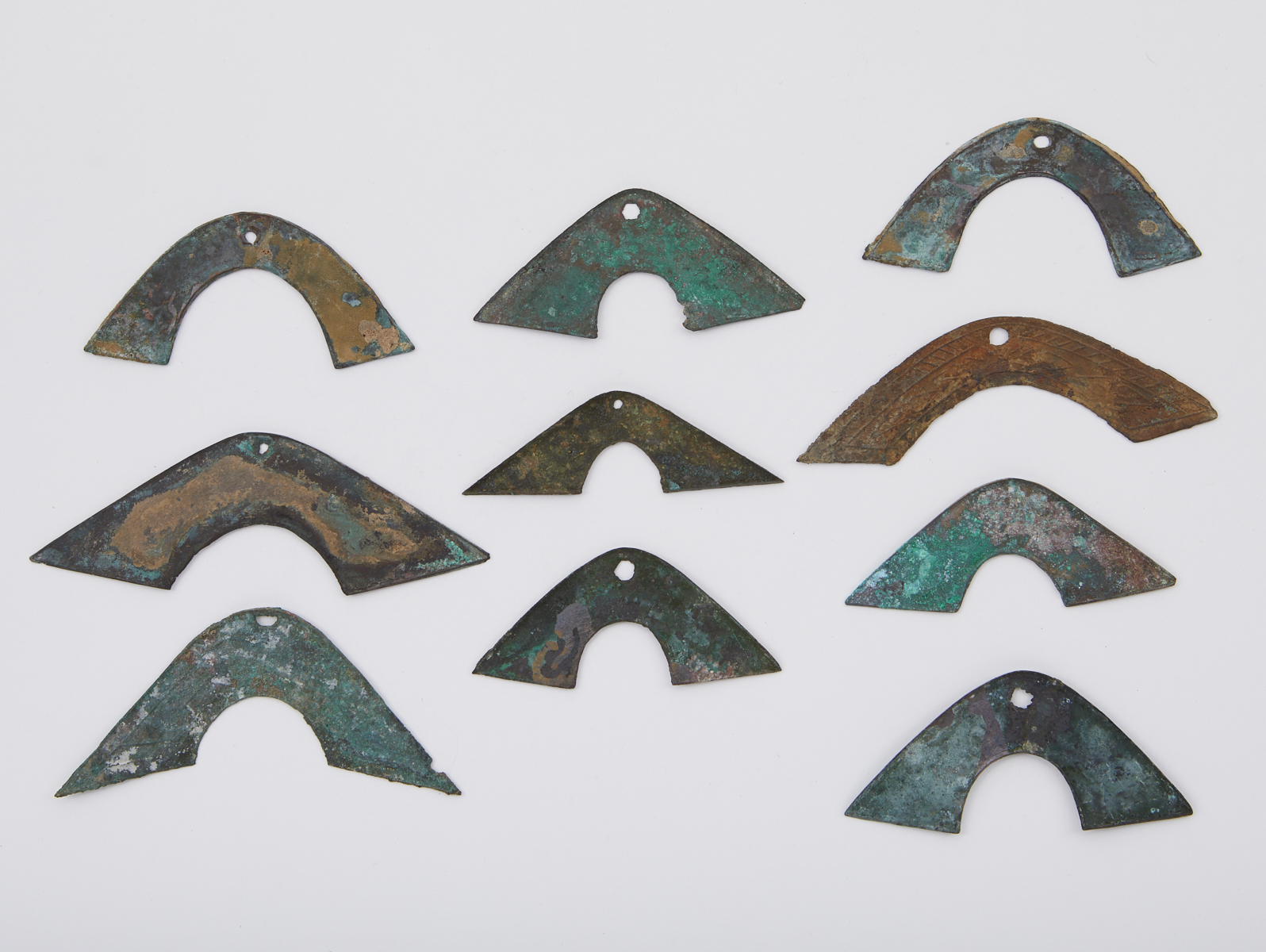 Grp: 10 Early Chinese Zhou Huang Bronze Bridge Money - Image 7 of 7