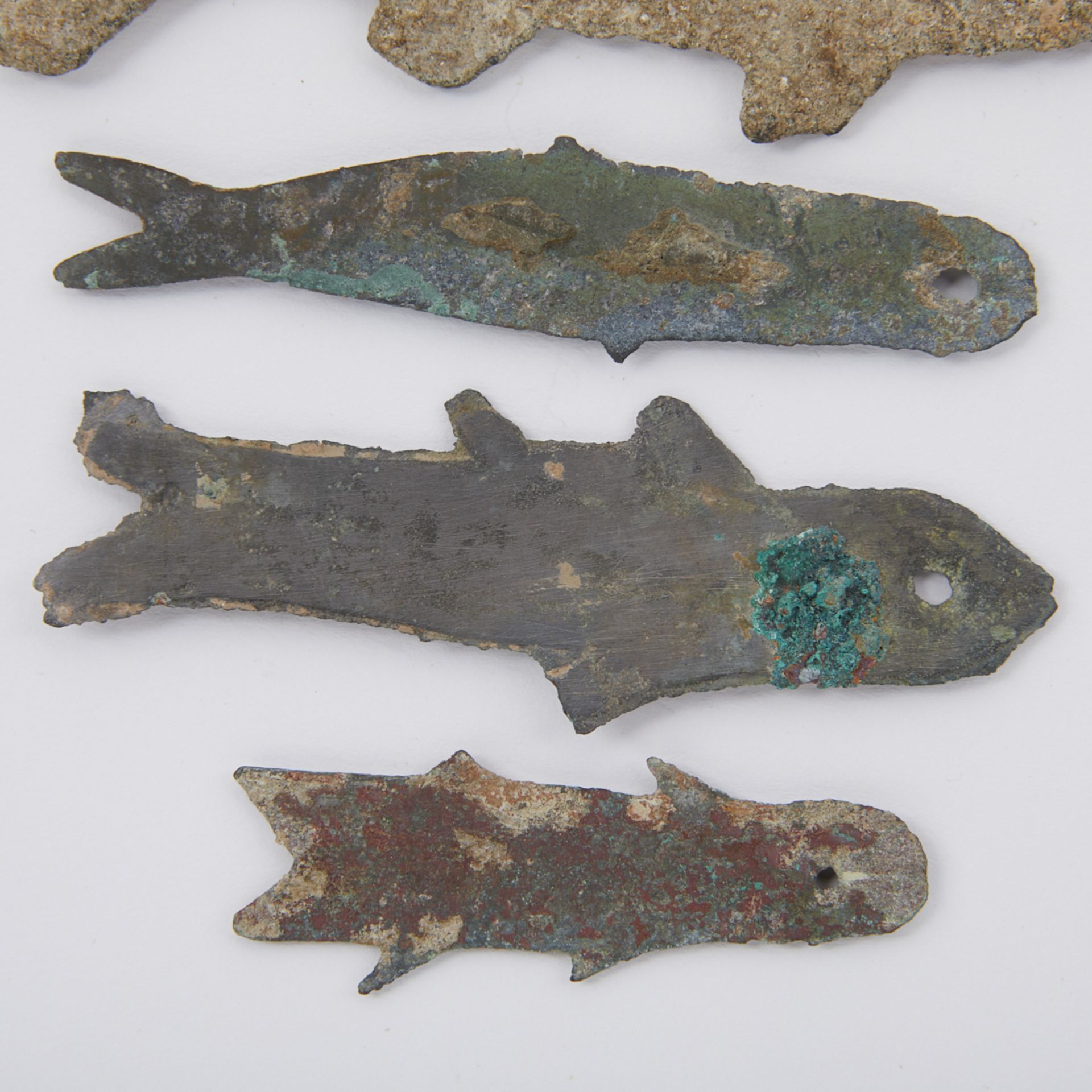 Grp: 5 Early Chinese Bronze Fish Money - Image 3 of 4