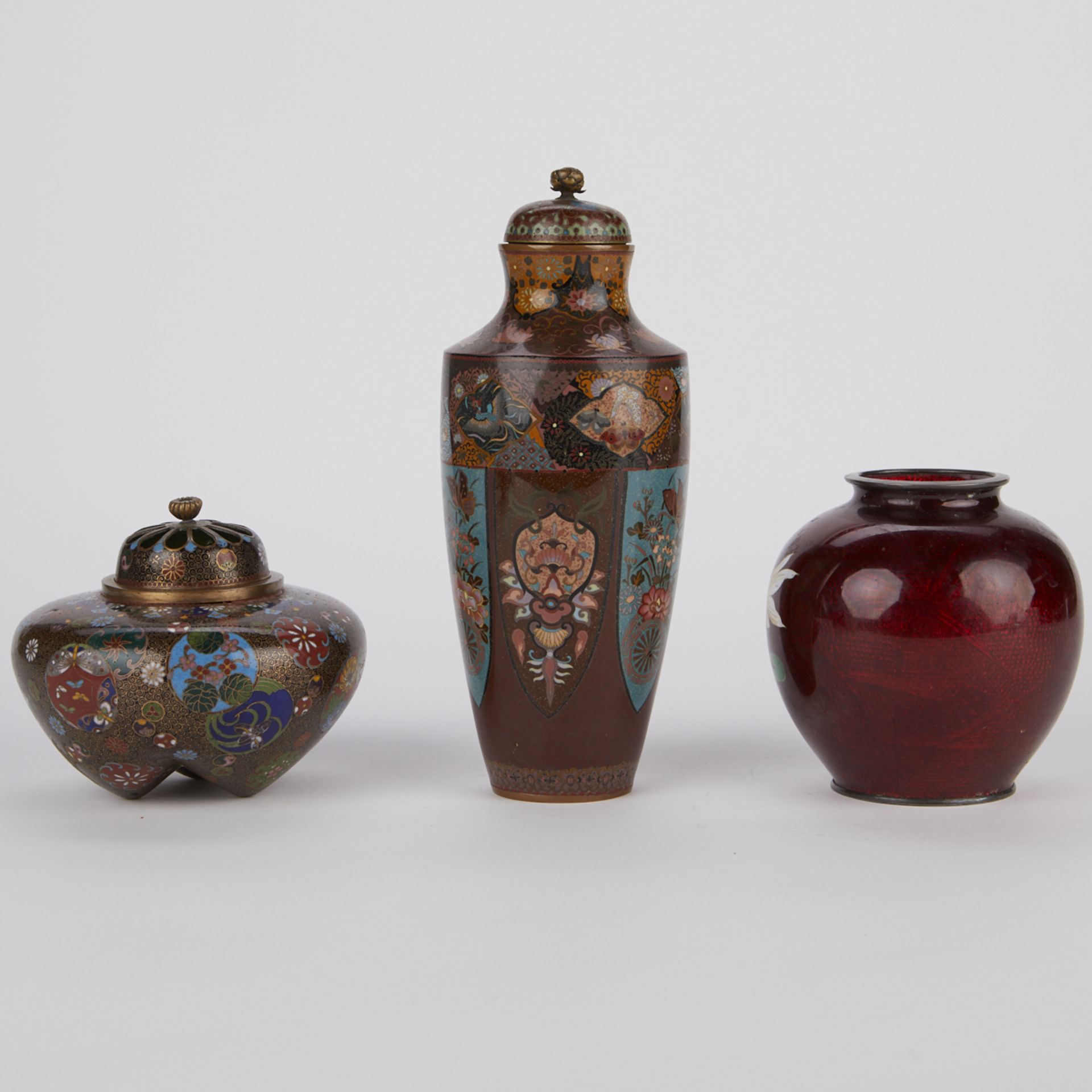 Grp: 5 Japanese Meiji Cloisonne Vessels - Image 4 of 11