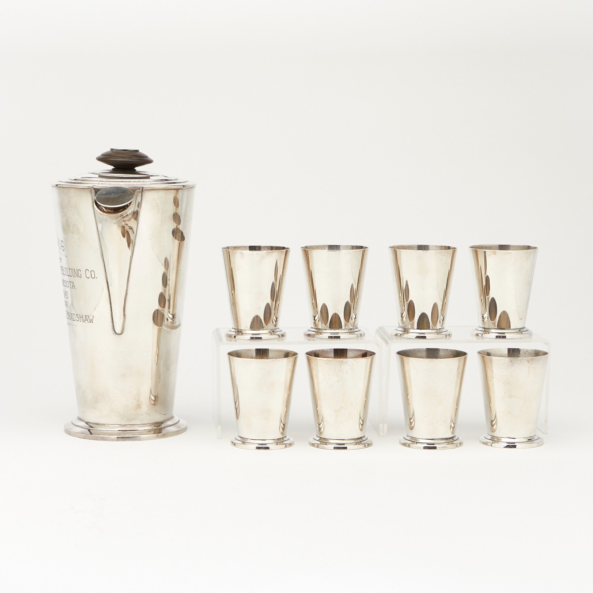 Meriden S.P. Co "Ile De France" Shaker and 8 Glasses - Image 2 of 9