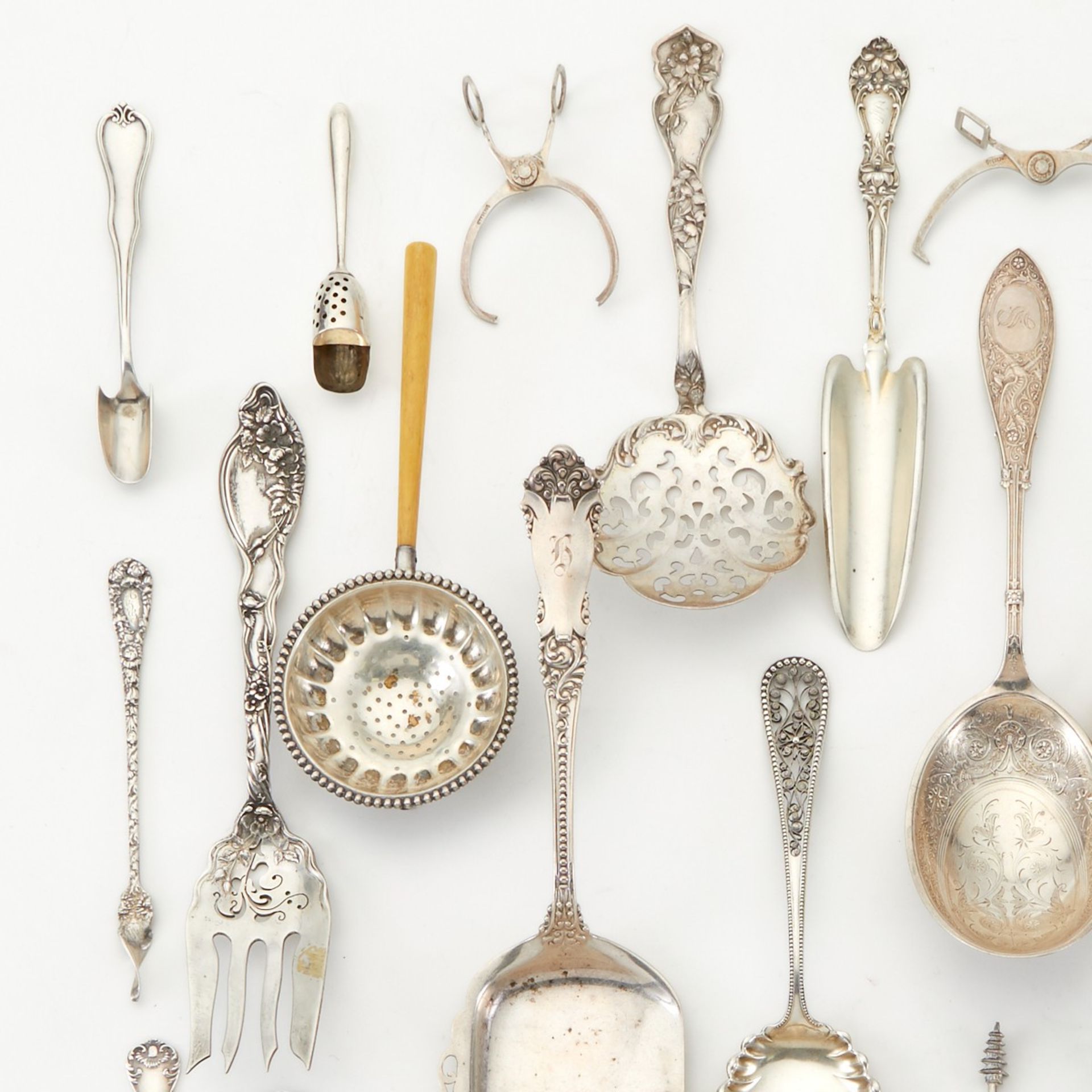 Grp: 25 Sterling Silver Serving Pieces - Image 2 of 17