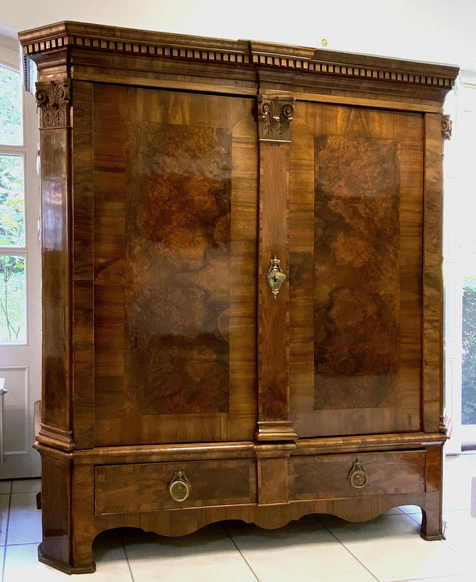 Großer   Barock - Hallenschrank - Bild 5 aus 5