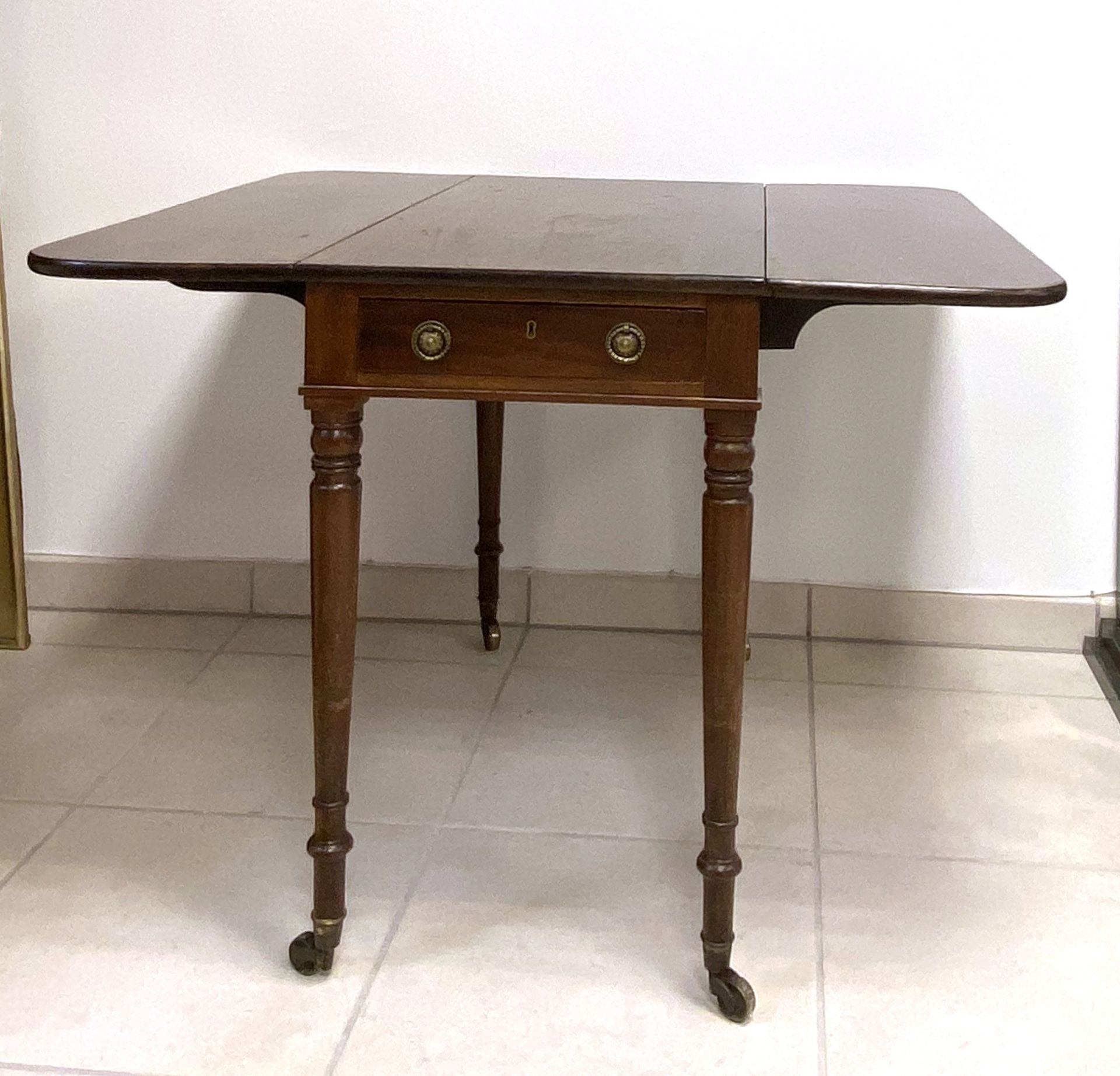 Klapptisch /  Pembroke  Table - Bild 2 aus 4