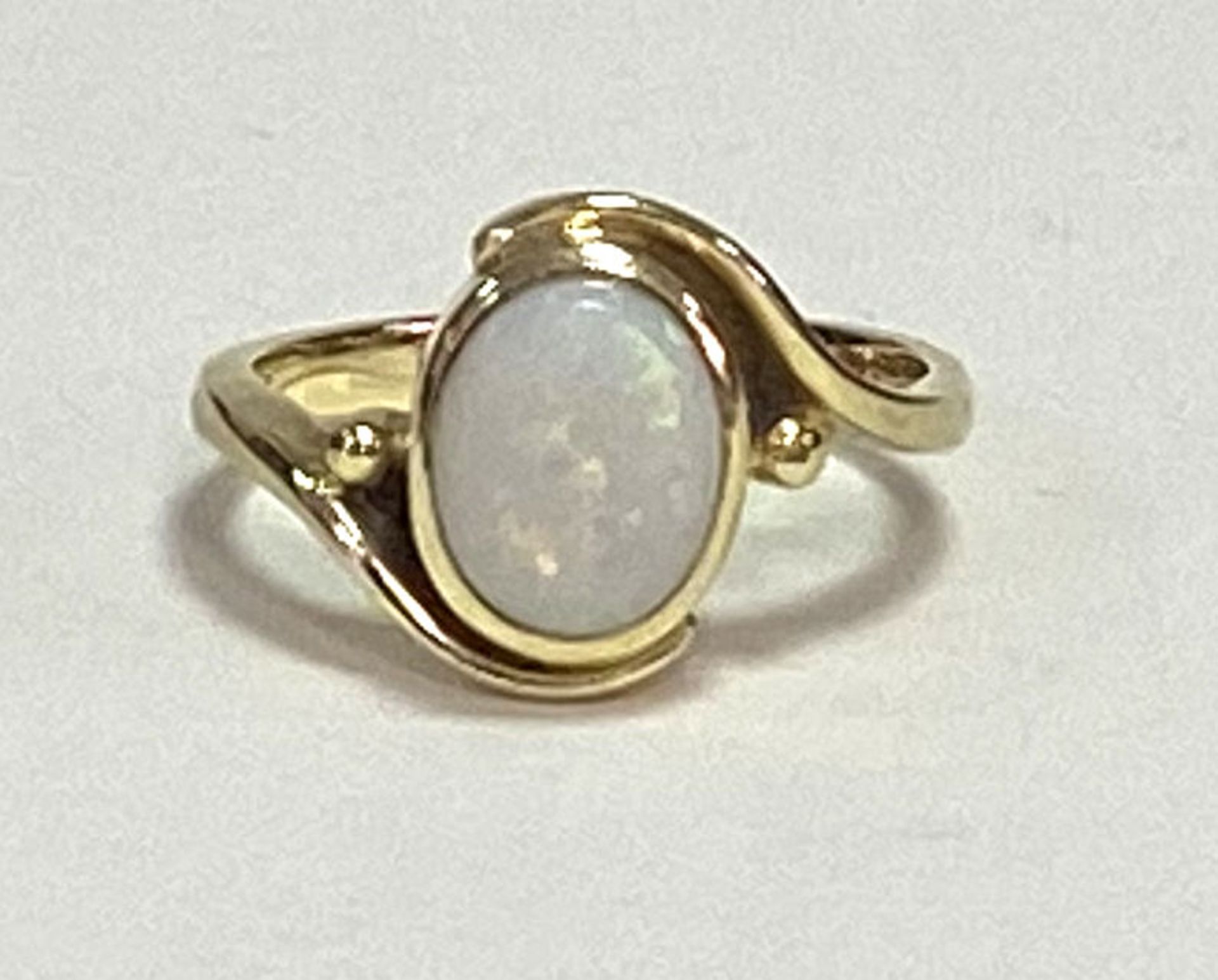 Opal - Ring