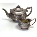 Silber - Teekanne mit Milchkännchen (George III.)