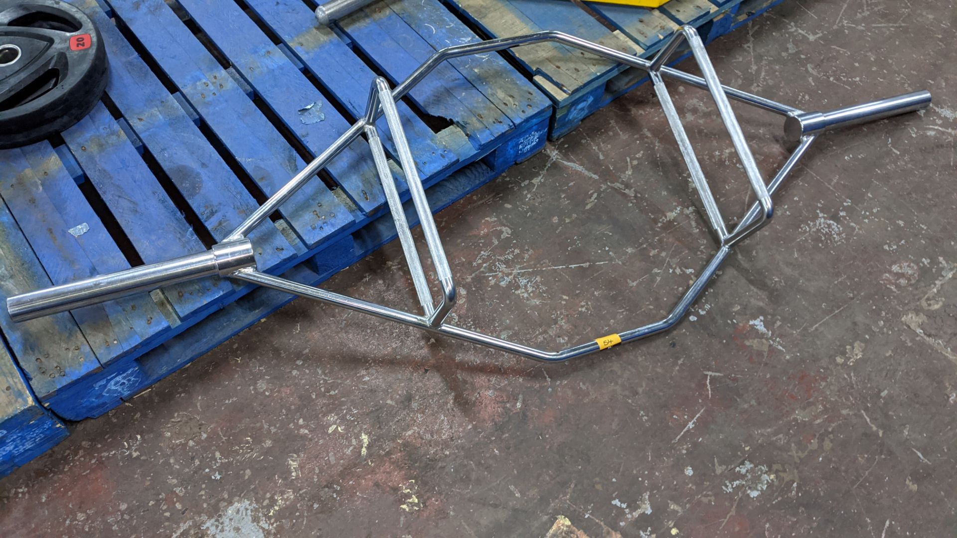 Large weightlifting bar/frame