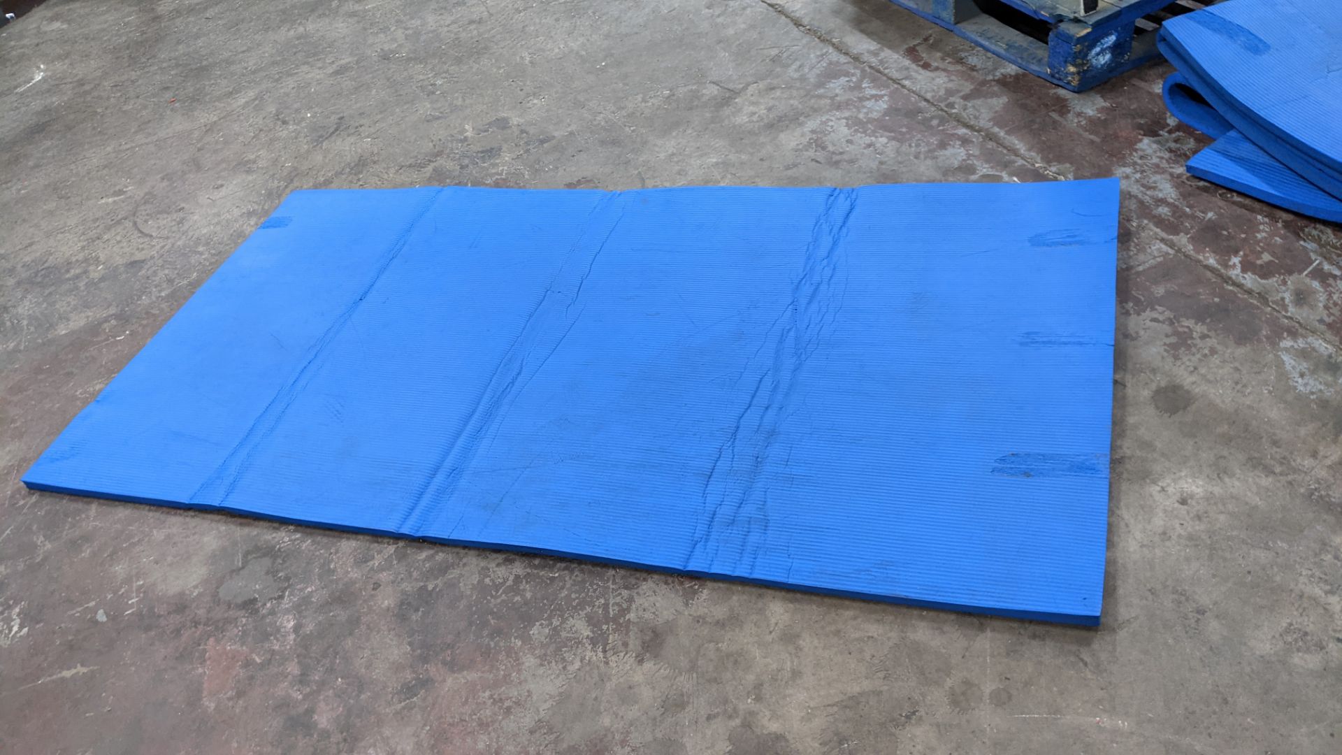 3 off blue foam exercise mats, each measuring approximately 2m x 1m - Image 2 of 4