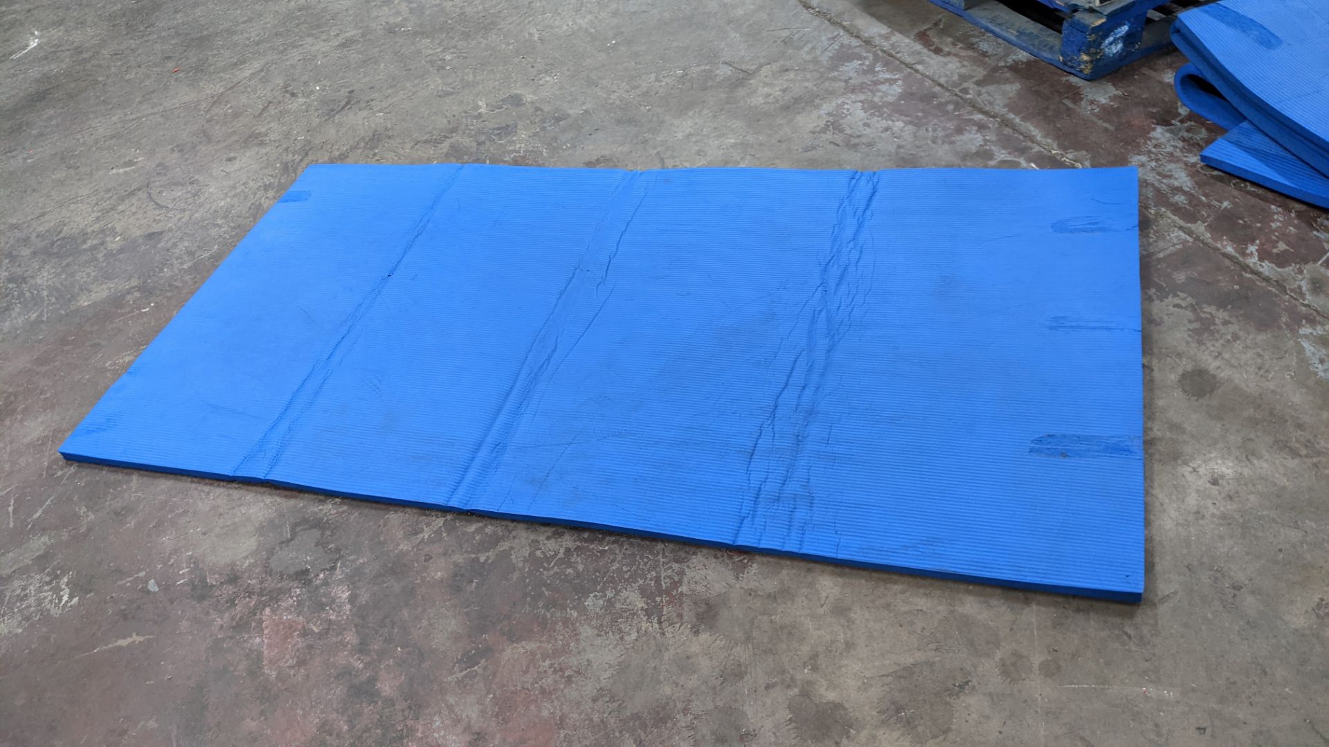 3 off blue foam exercise mats, each measuring approximately 2m x 1m - Image 3 of 4