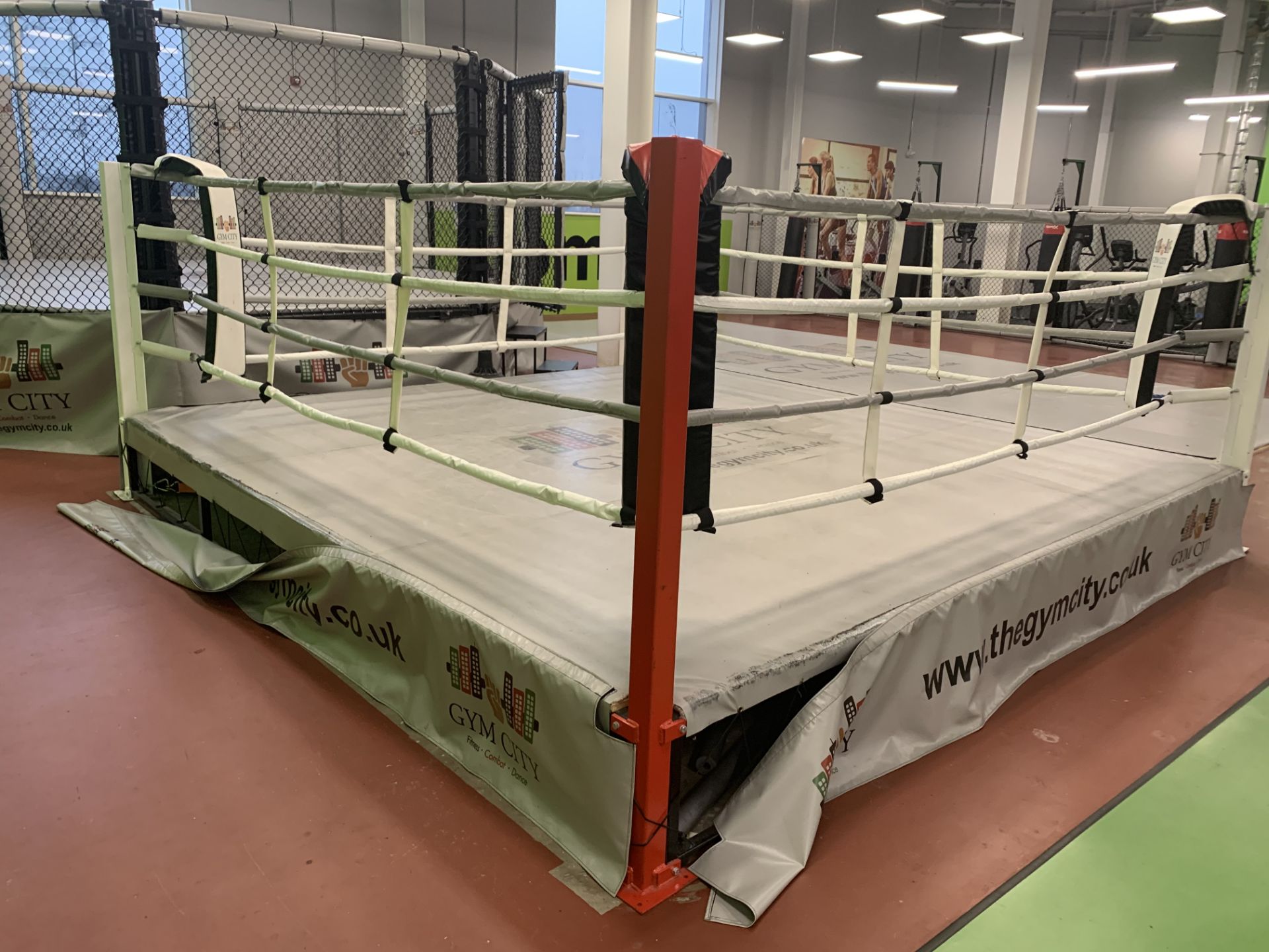 Complete boxing ring. - Image 2 of 31