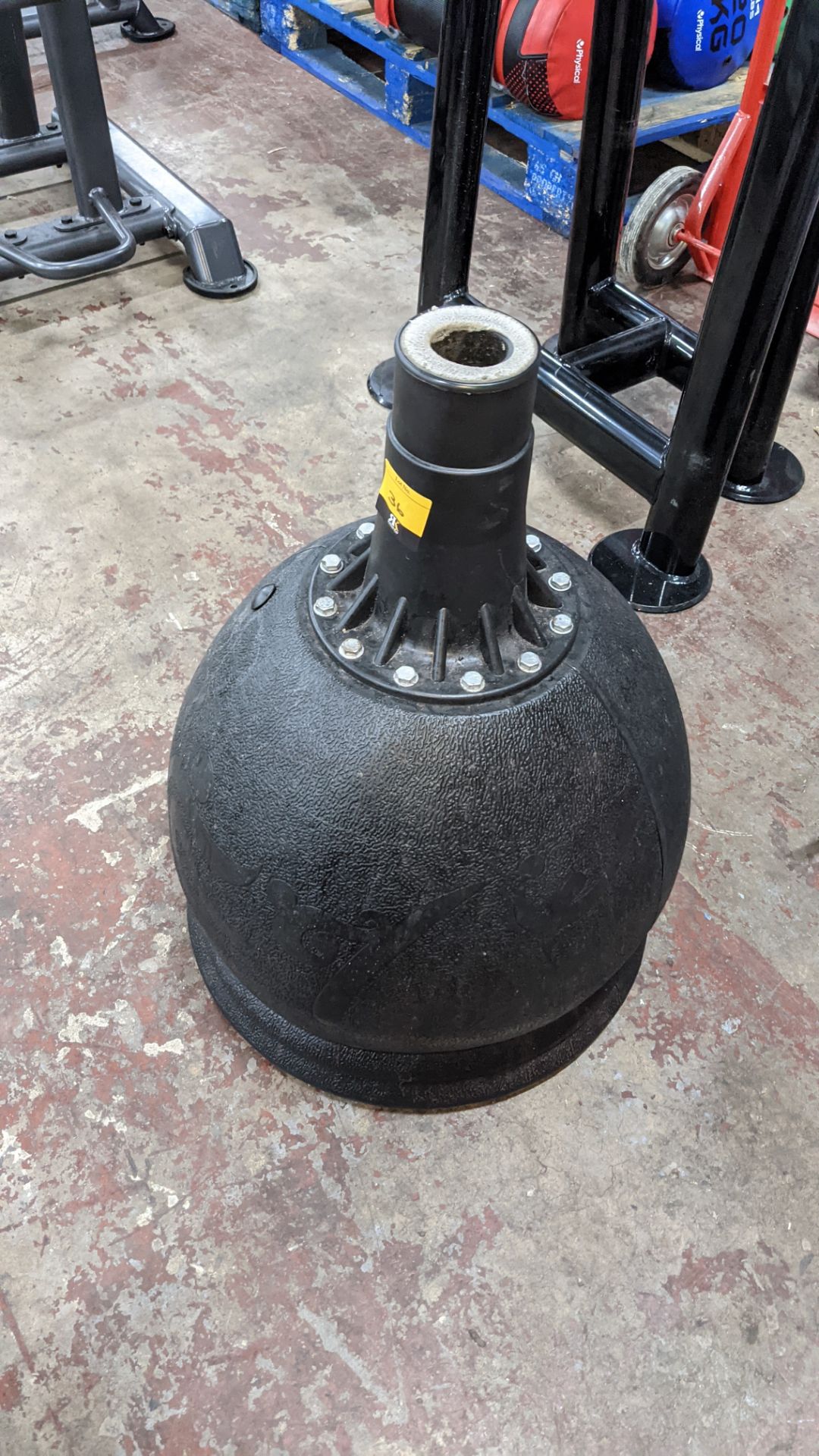 Round weighted base unit used for supporting a pole, assumed to be for use with punching torsos - Image 3 of 4