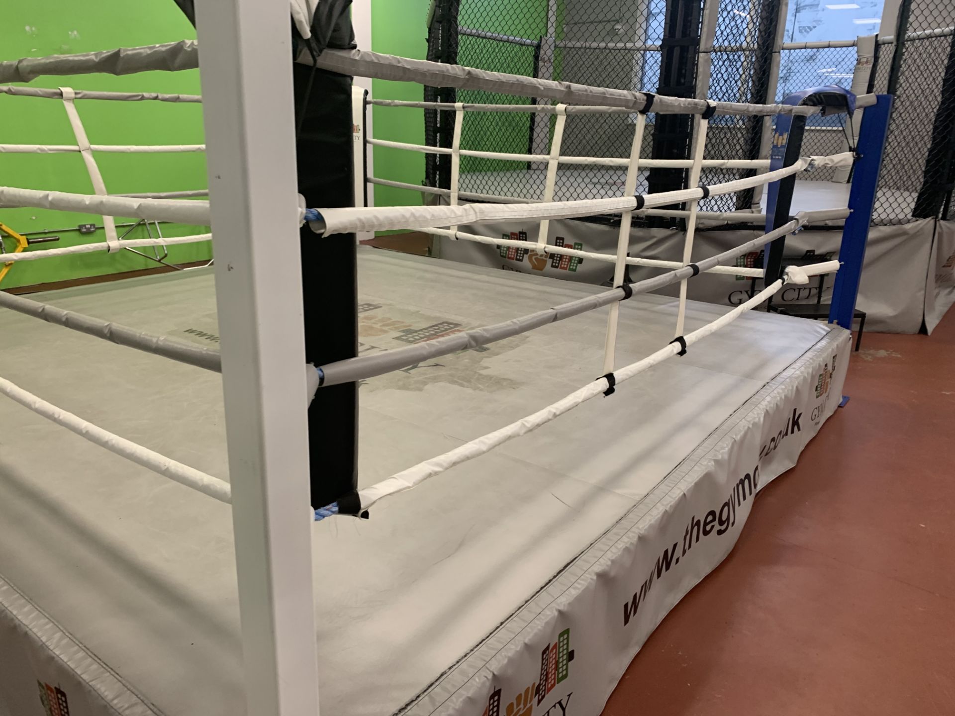 Complete boxing ring. - Image 9 of 31