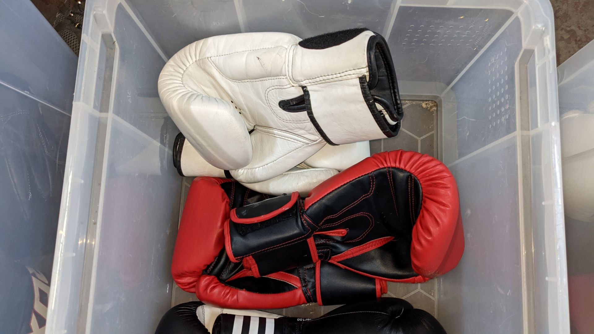 4 pairs of boxing gloves by Torpex, Fairtex, Crane & Adidas. NB please note rip to one of the Torpe - Image 8 of 10