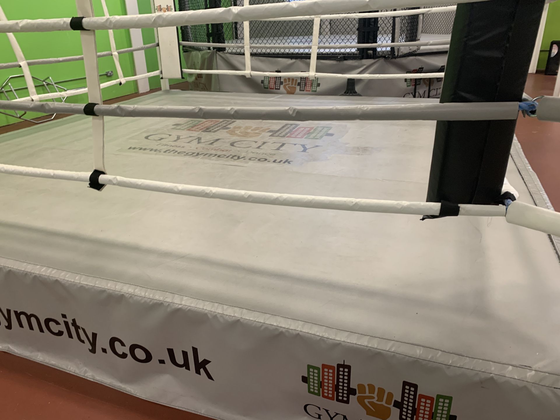 Complete boxing ring. - Image 7 of 31