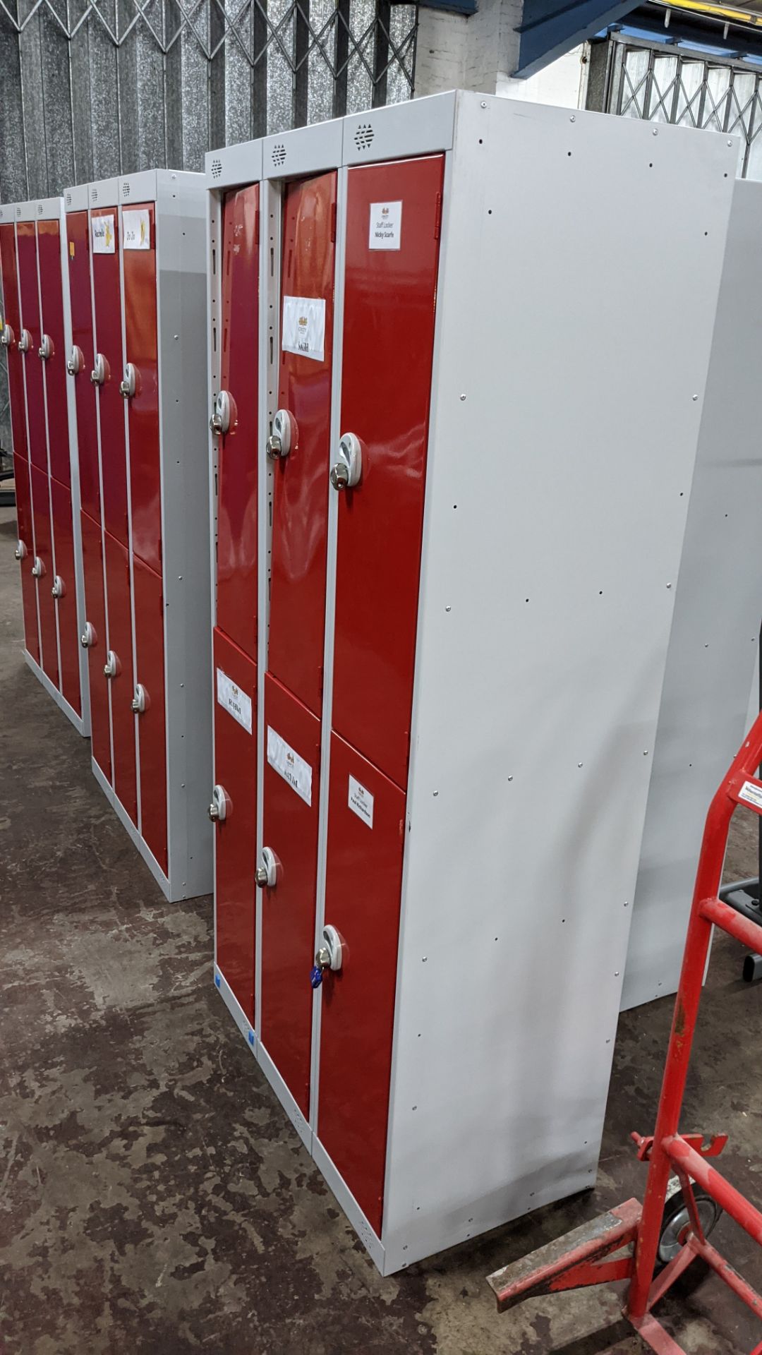 Quantity of Link lockers in grey & red - each locker can be locked with a padlock (not included). Th - Image 8 of 13