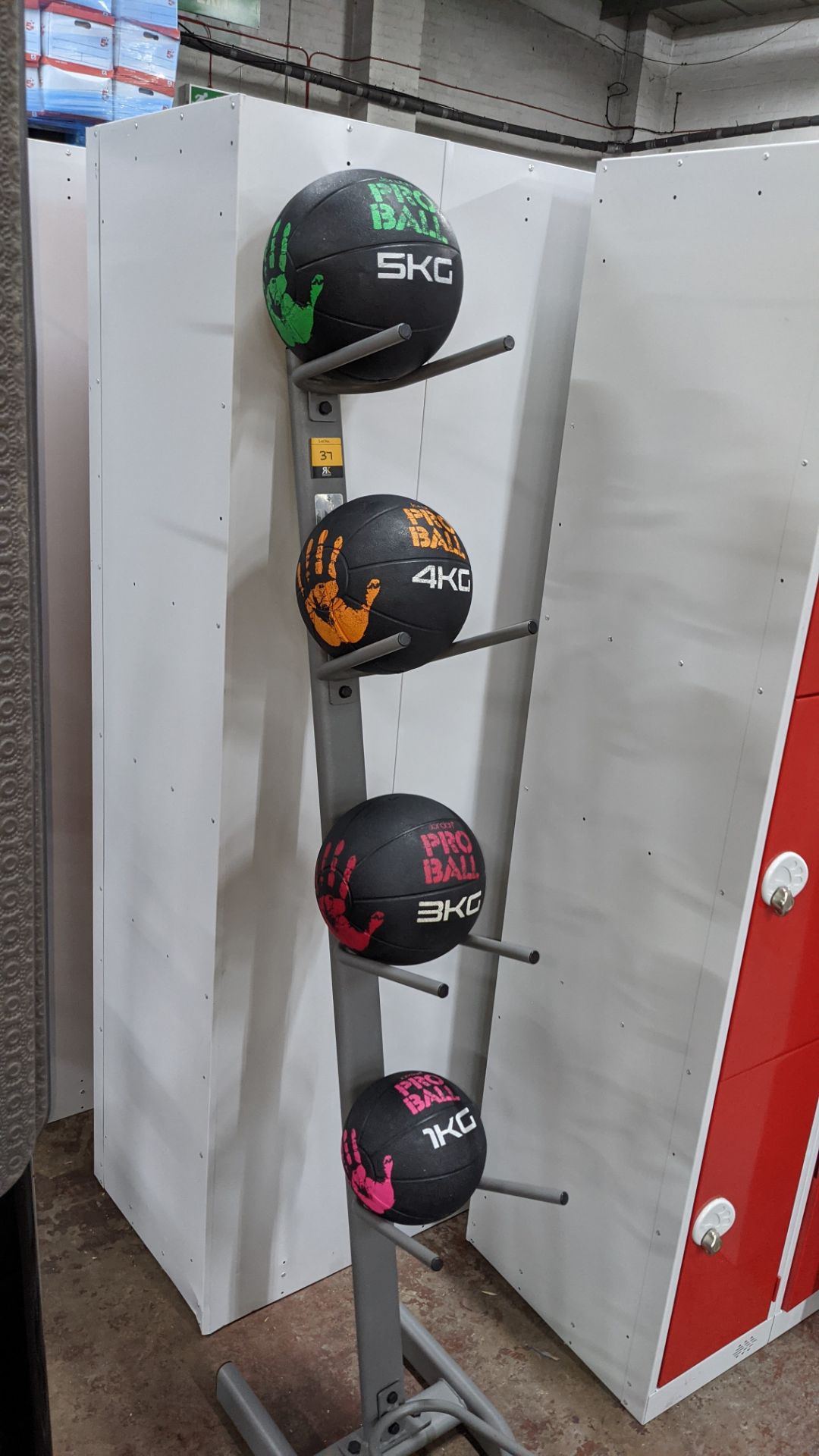 Jordan Fitness weighted ball rack capable of holding 5 balls plus 4 off Jordan Pro Balls in sizes 1, - Image 7 of 7