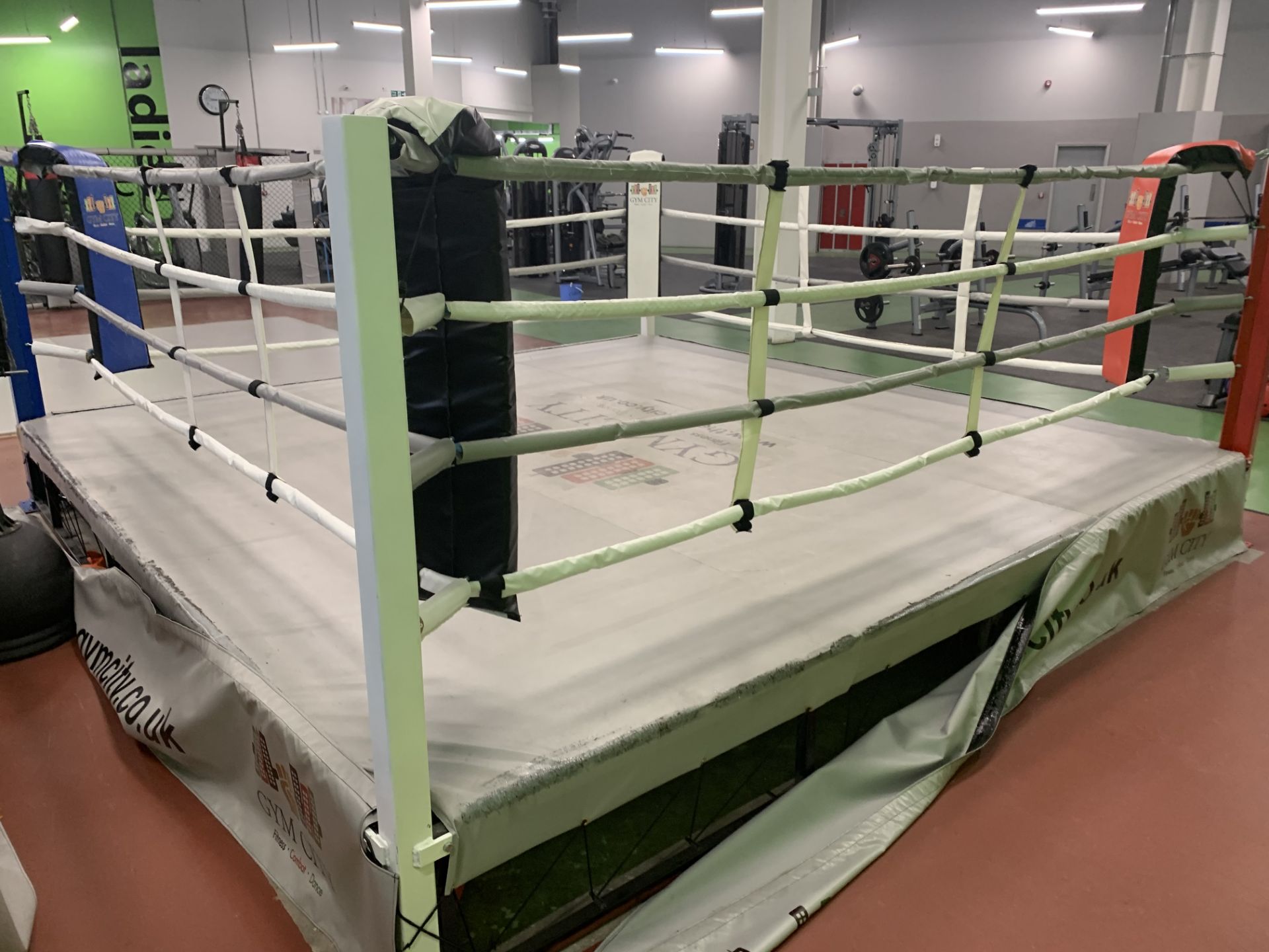 Complete boxing ring. - Image 4 of 31