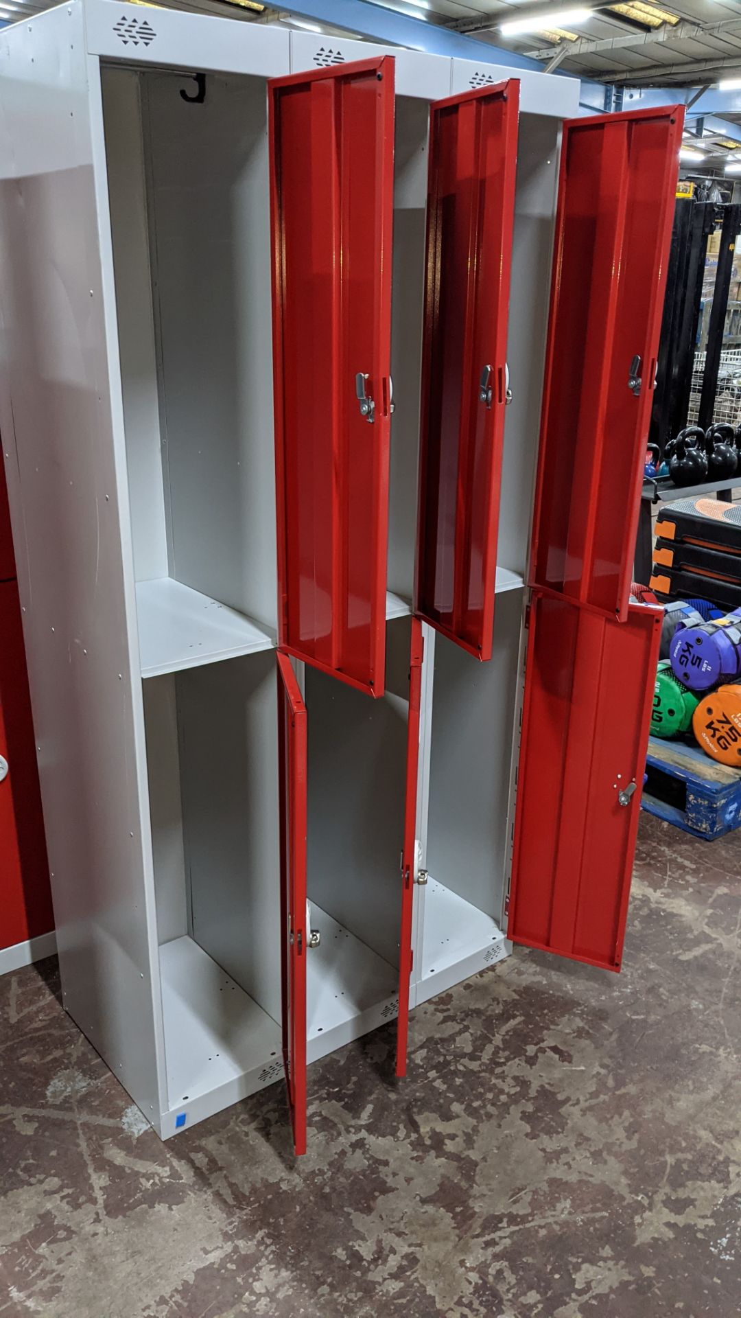 Quantity of Link lockers in grey & red - each locker can be locked with a padlock (not included). Th - Image 9 of 13