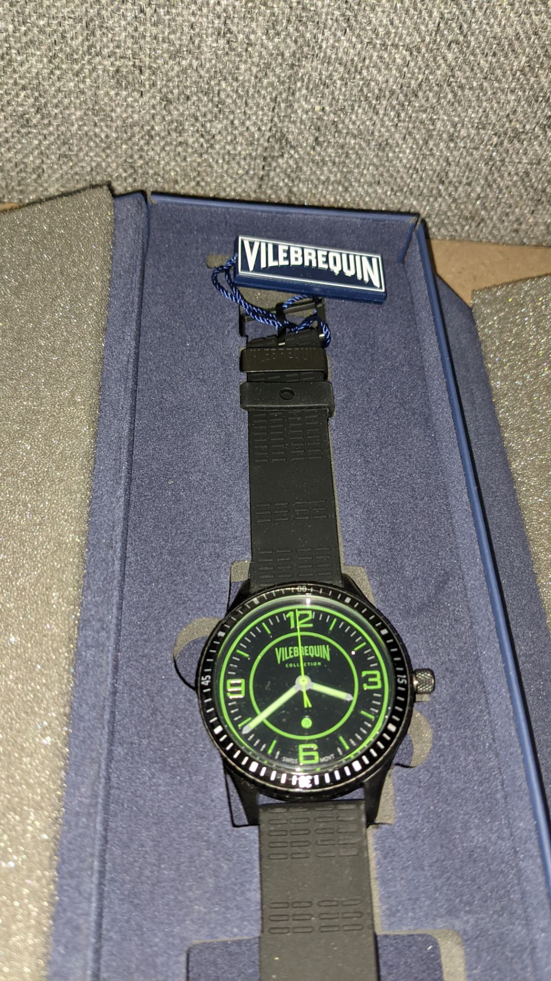 Vilebrequin Limited Edition Swiss movement stainless steel case 100m water resistant scuba watch wit - Image 4 of 6