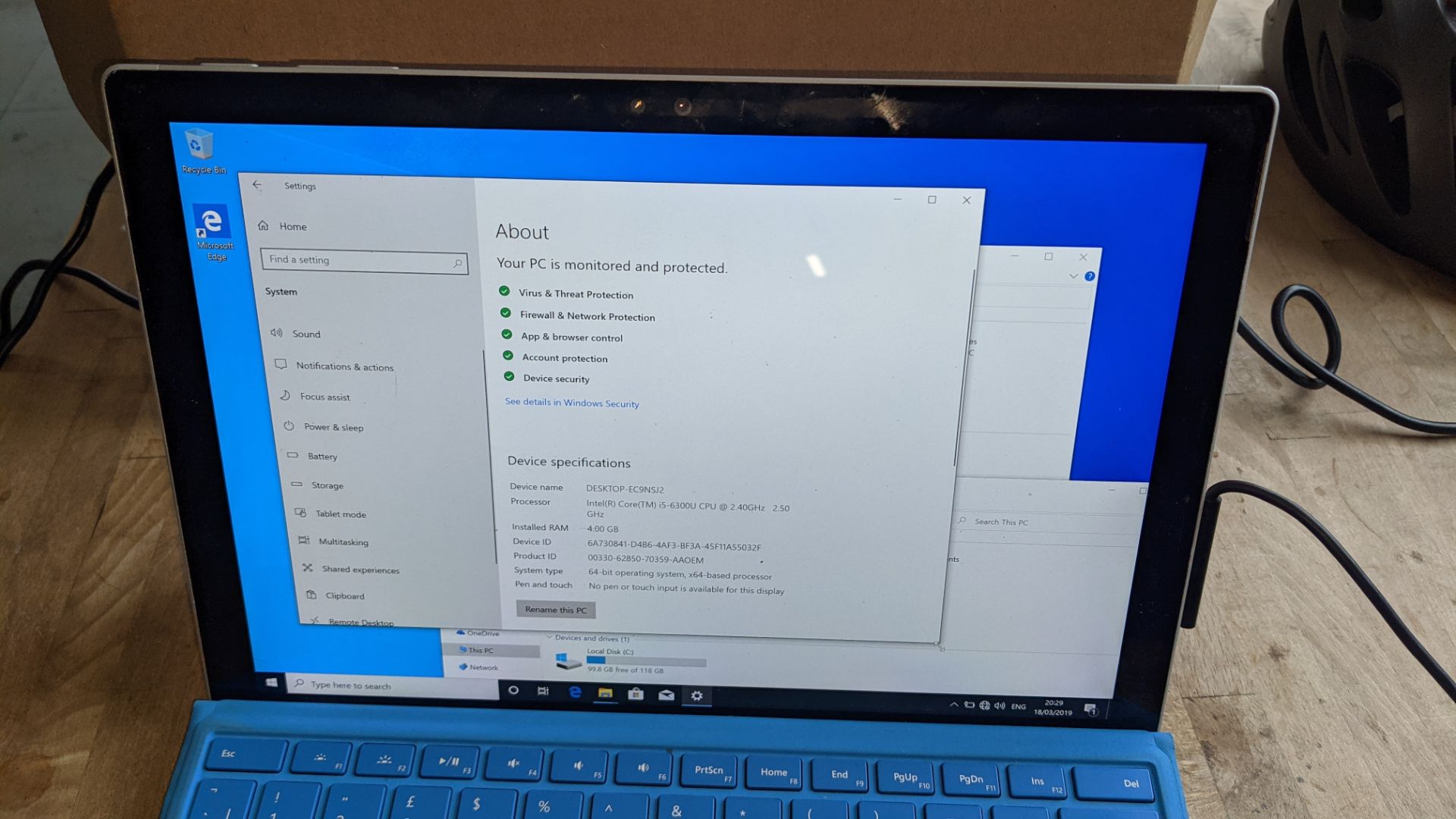 Microsoft Surface Pro 4 notebook computer, Intel Core i5-6300u@2.4GHz, 4Gb RAM, 128Gb SSD, with brig - Image 3 of 17