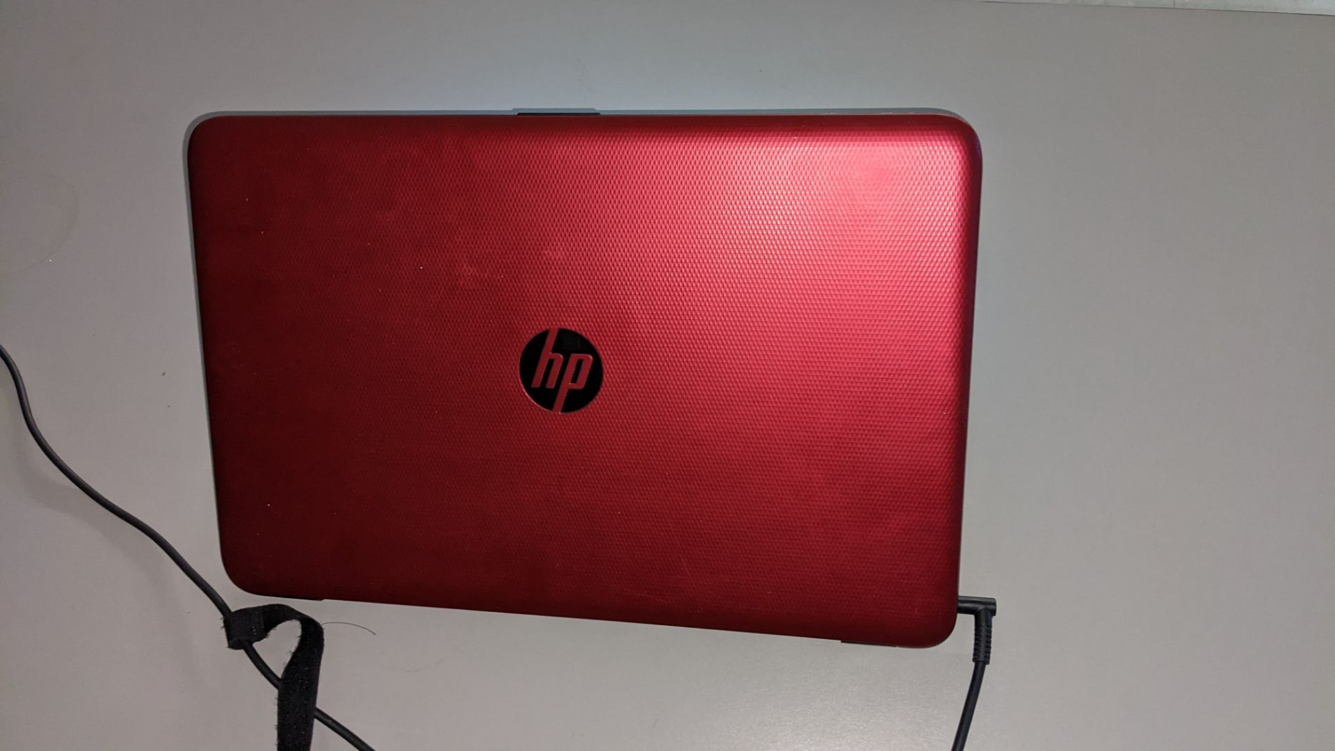 HP AMD A6-6310 APU notebook computer with AMD Radeon R4 graphics, 4Gb RAM, 1Tb HDD including power s - Image 10 of 12