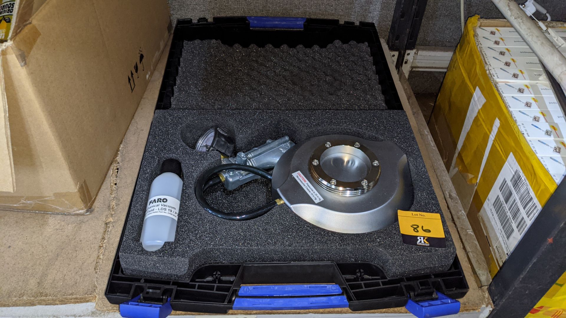 Faro vacuum suction mount for use with Faro inspection arms & similar, complete with case