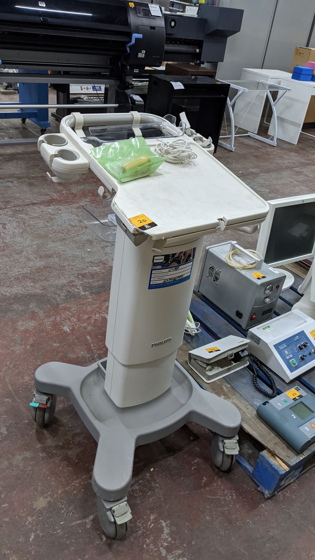 Philips CX Cart for diagnostic ultrasound systems - Image 4 of 17
