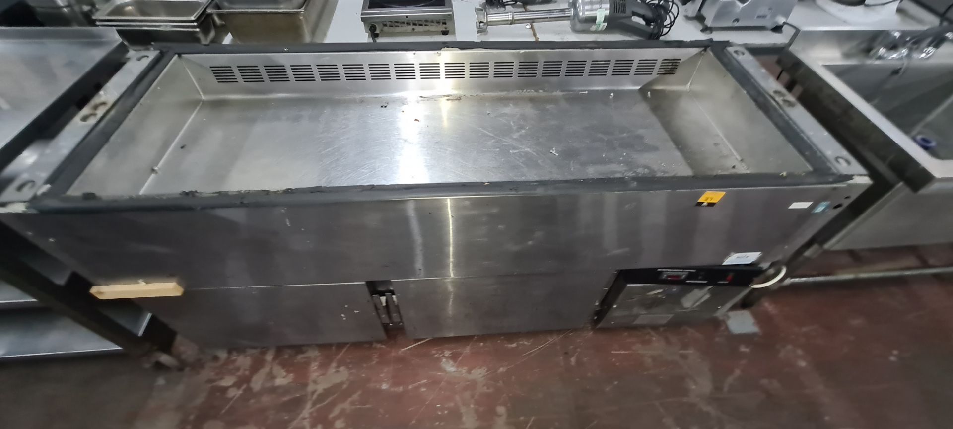 Stainless steel refrigerated cabinet