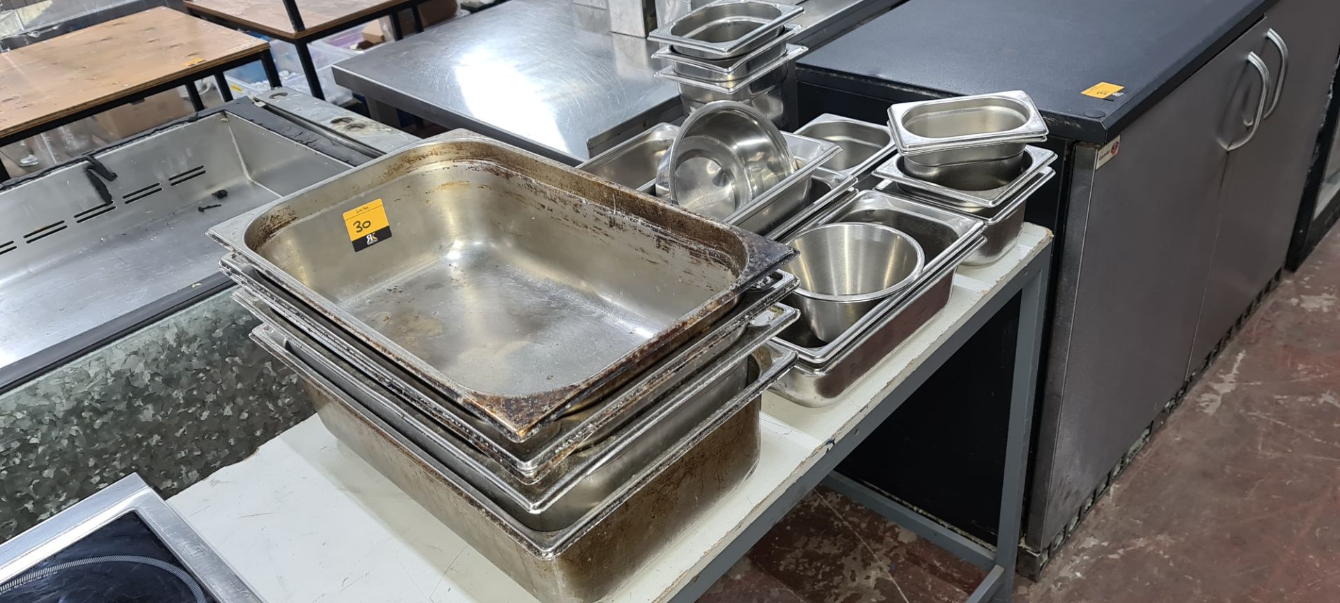 Quantity of assorted stainless steel trays & dishes - Image 2 of 4