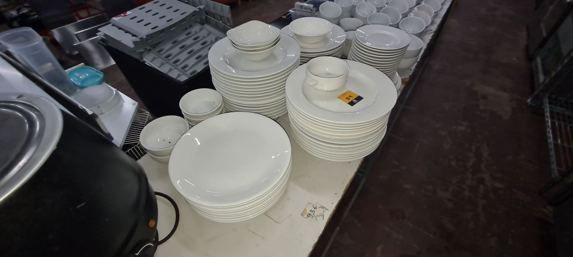 Quantity of white round plates in assorted sizes, in 5 stacks - Image 2 of 5