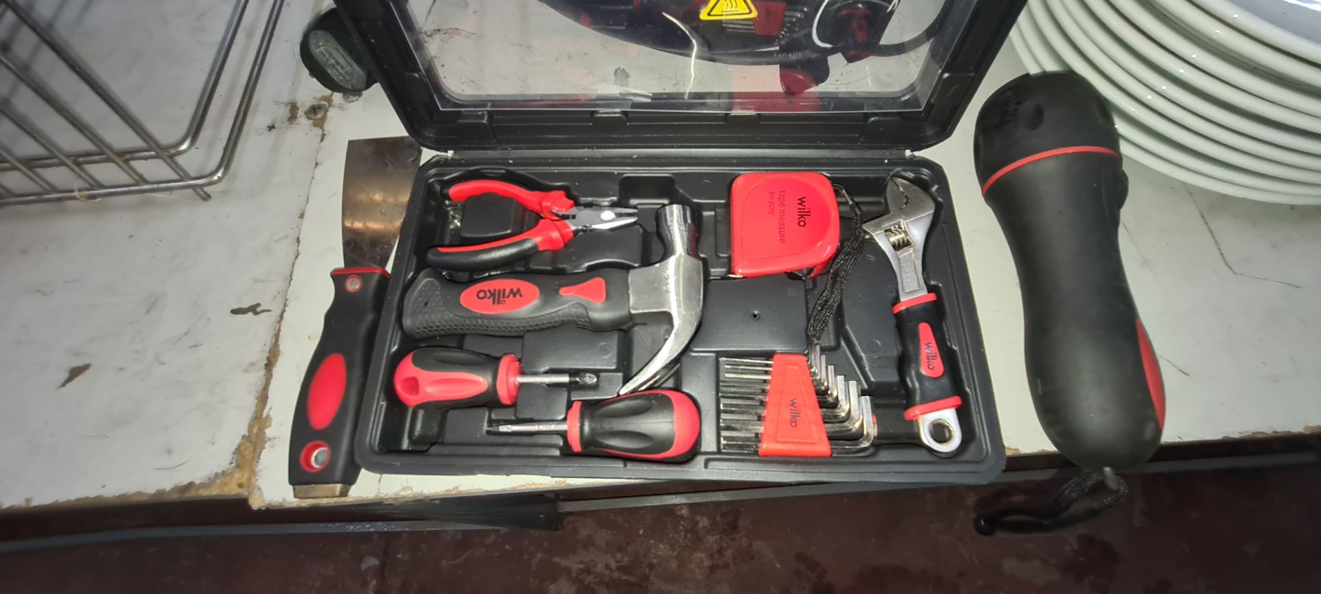 Small toolkit plus separate additional torch & scraper