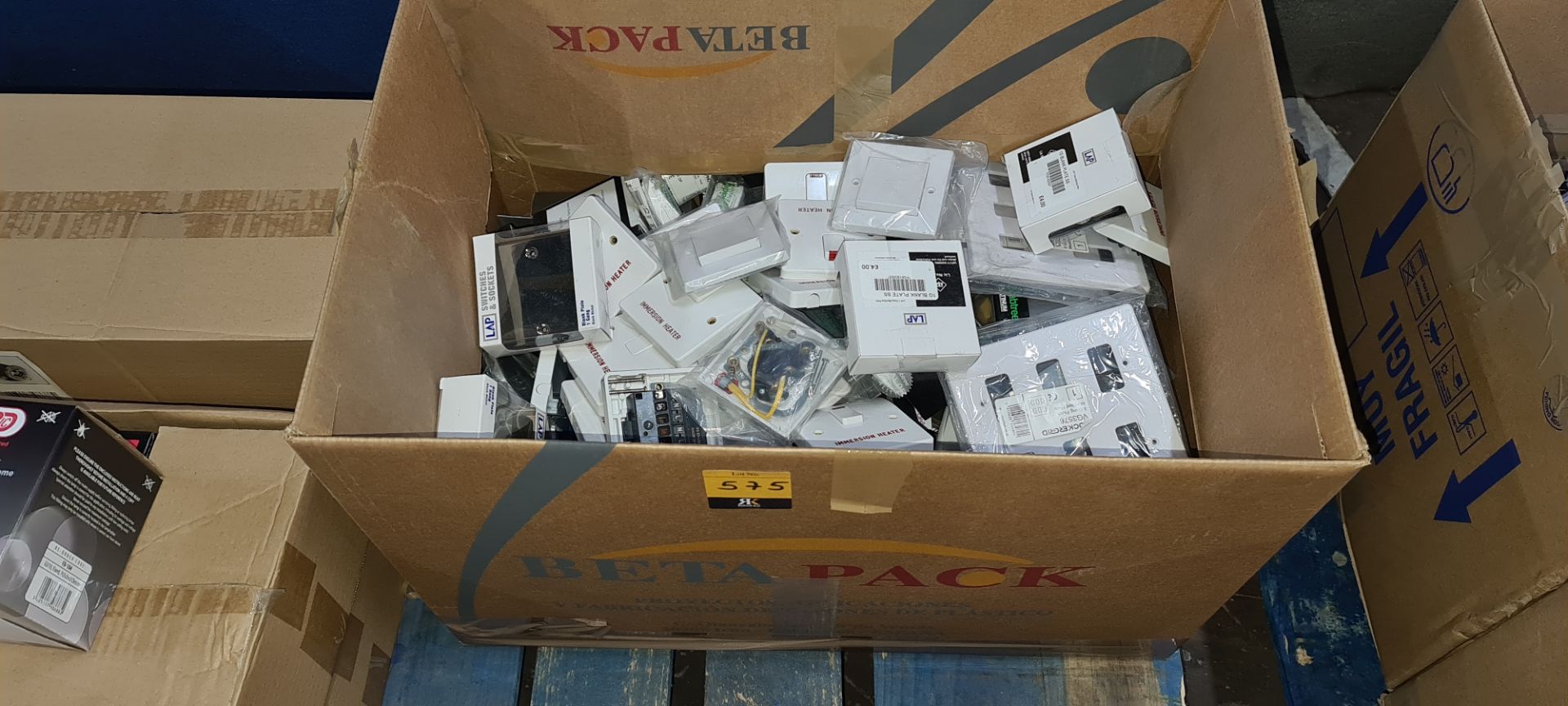 Large box of assorted switches & sockets by a variety of brands - Image 5 of 5