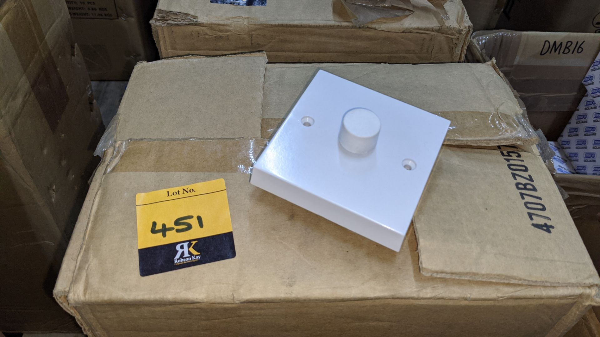 50 off dimmer switches - one carton - Image 4 of 4